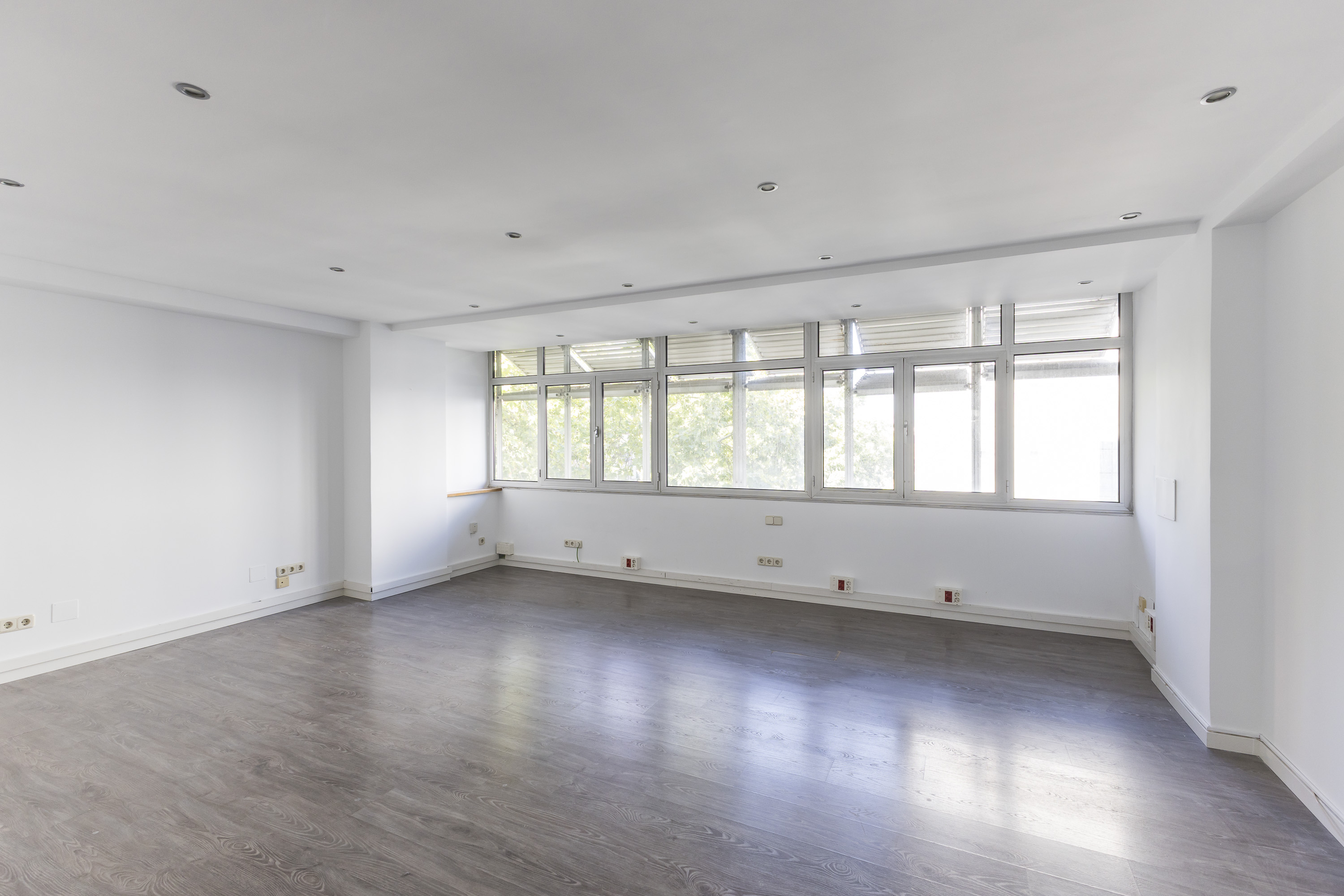 Office for rent in El Viso, Chamartín district – Available immediately