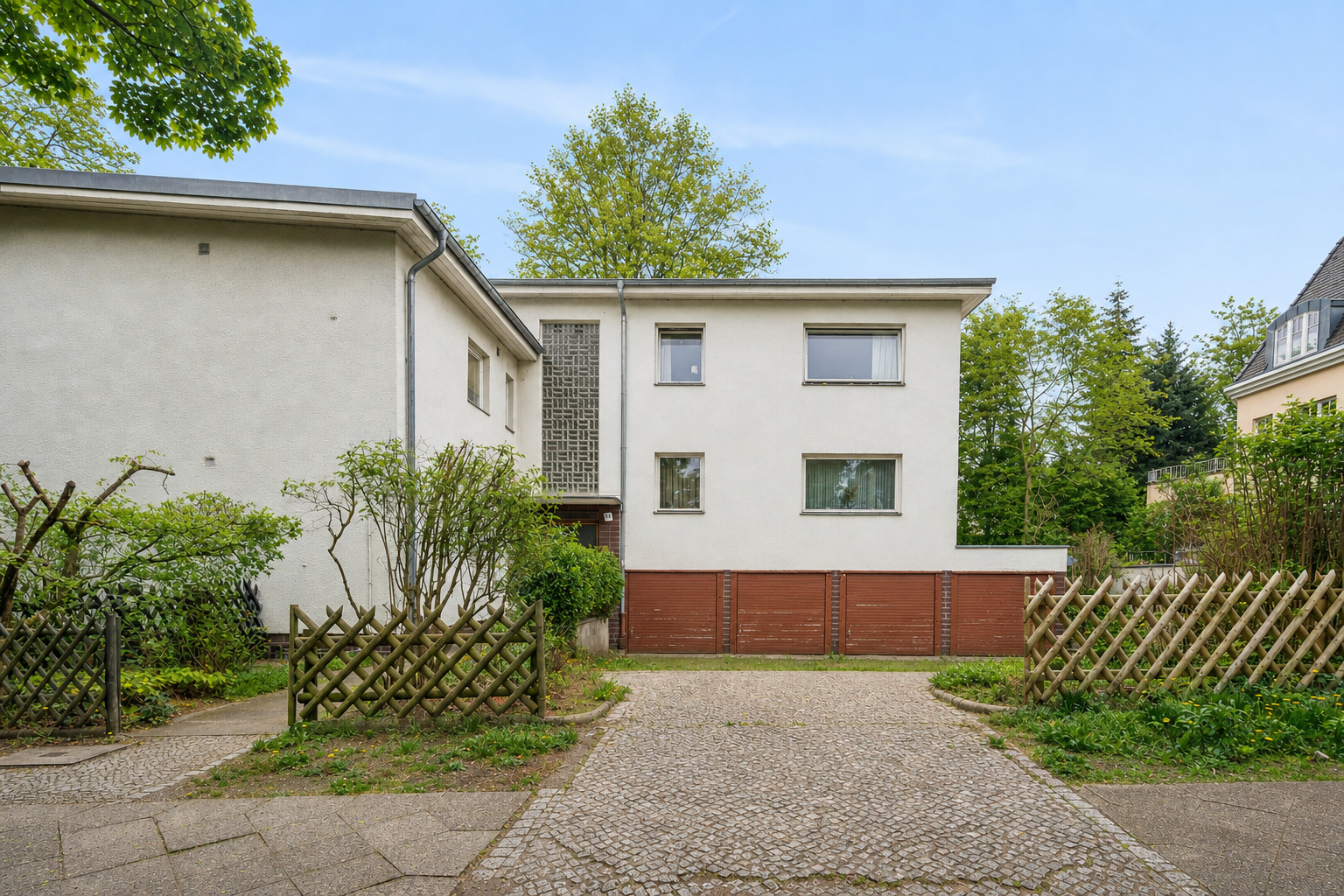 Toplage Grunewald – Kapitalanlage mit Garage, "Hobbyraum" & Keller