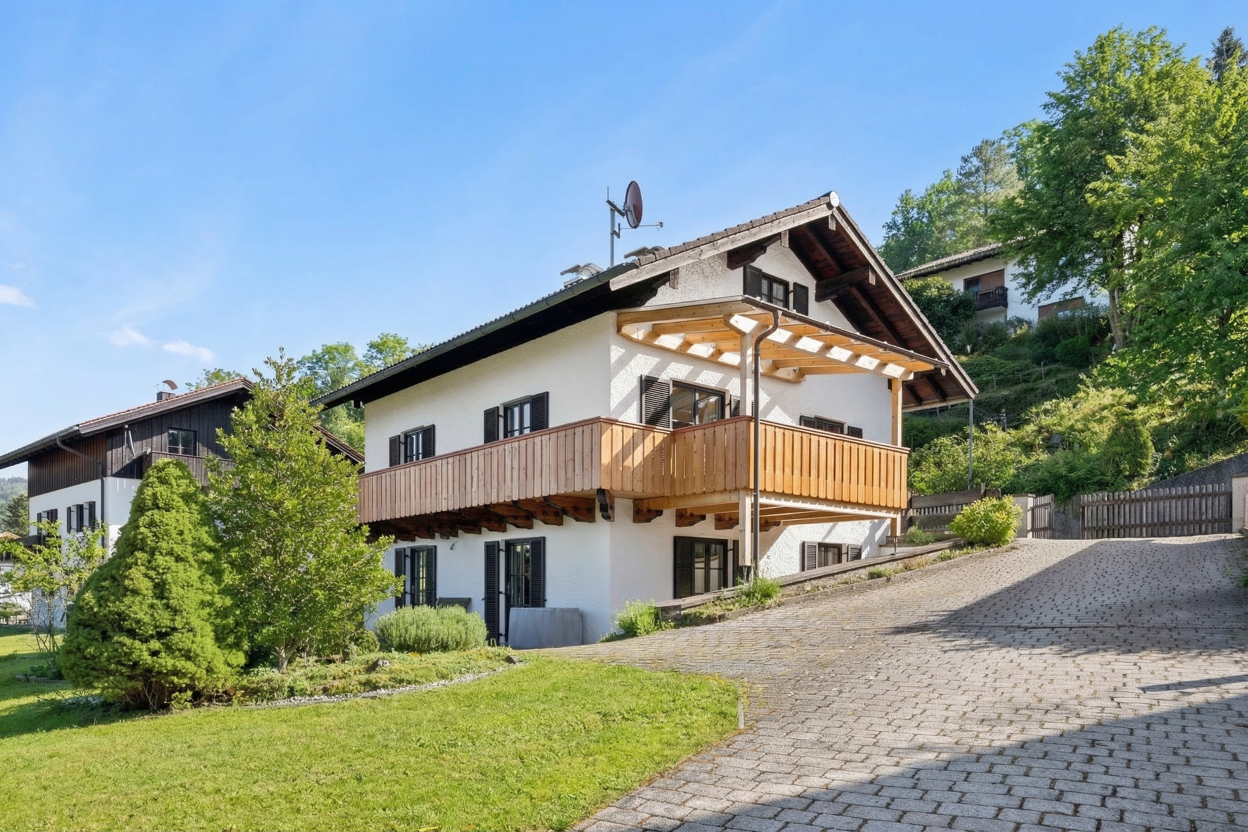 Charming house on Lake Kochel – family home or vacation property