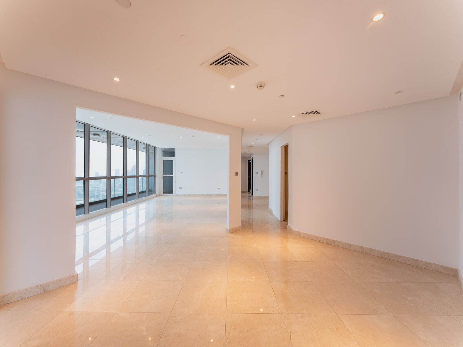 BEST PRICED |  BEST LAYOUT |  FULL SEA HIGH FLOOR