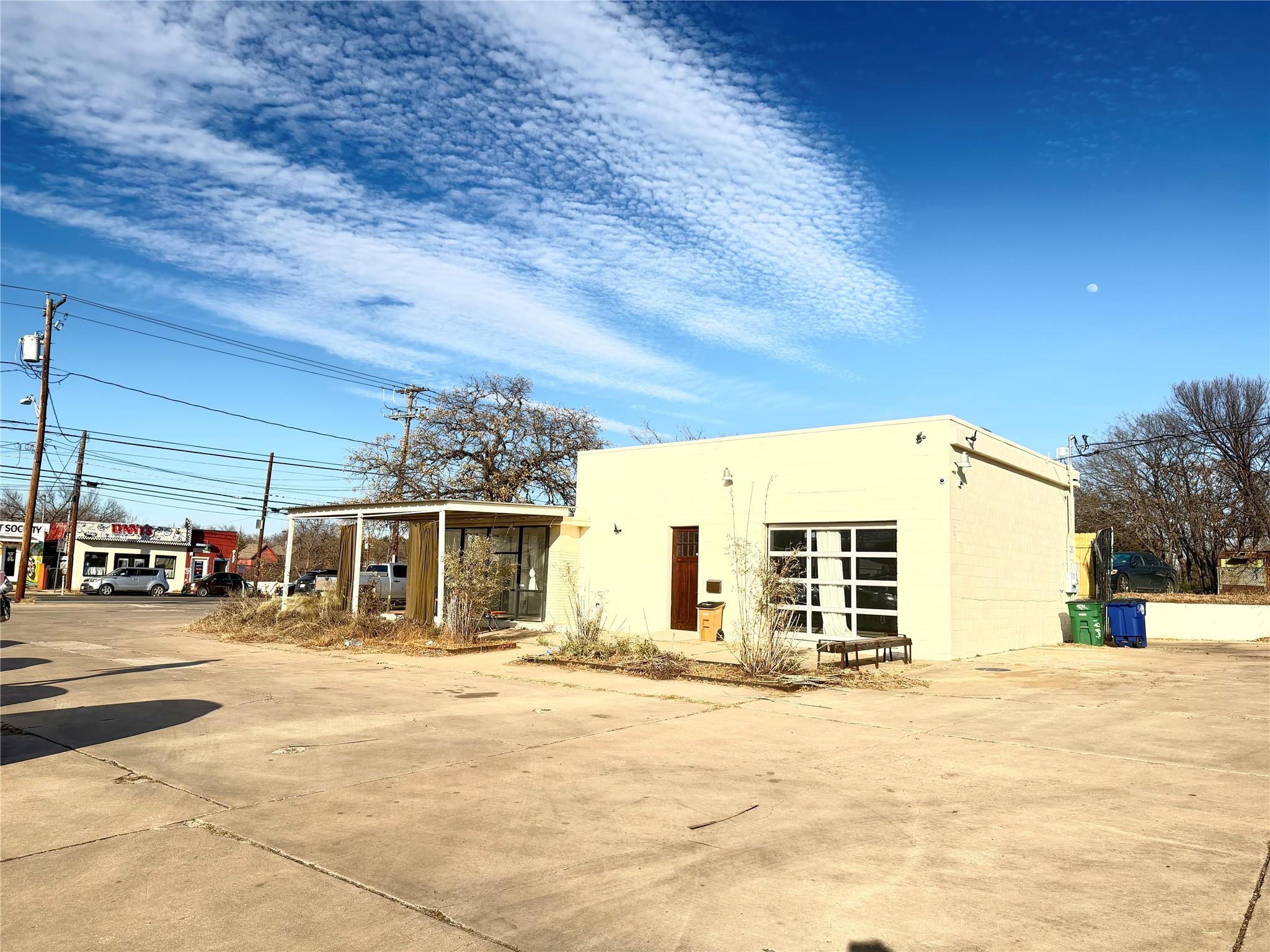Open-Concept East Austin Space with Patio