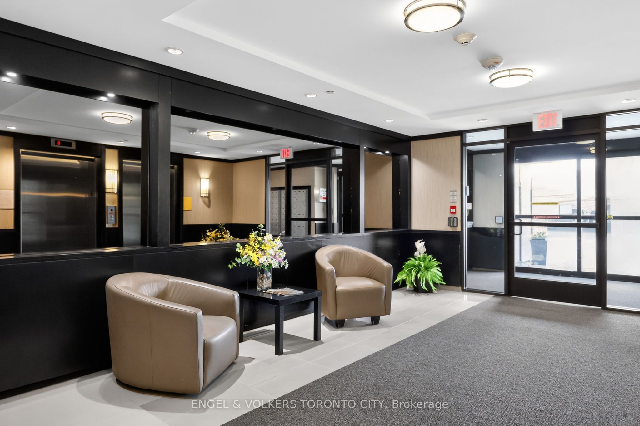 Welcome to your Peaceful Retreat in the Heart of Schomberg!