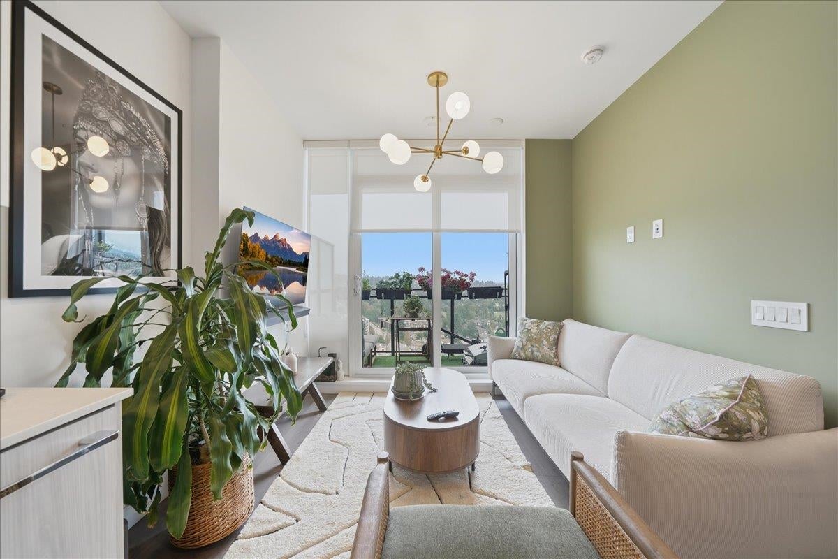 Bright, Mountain-View Haven in Coquitlam!