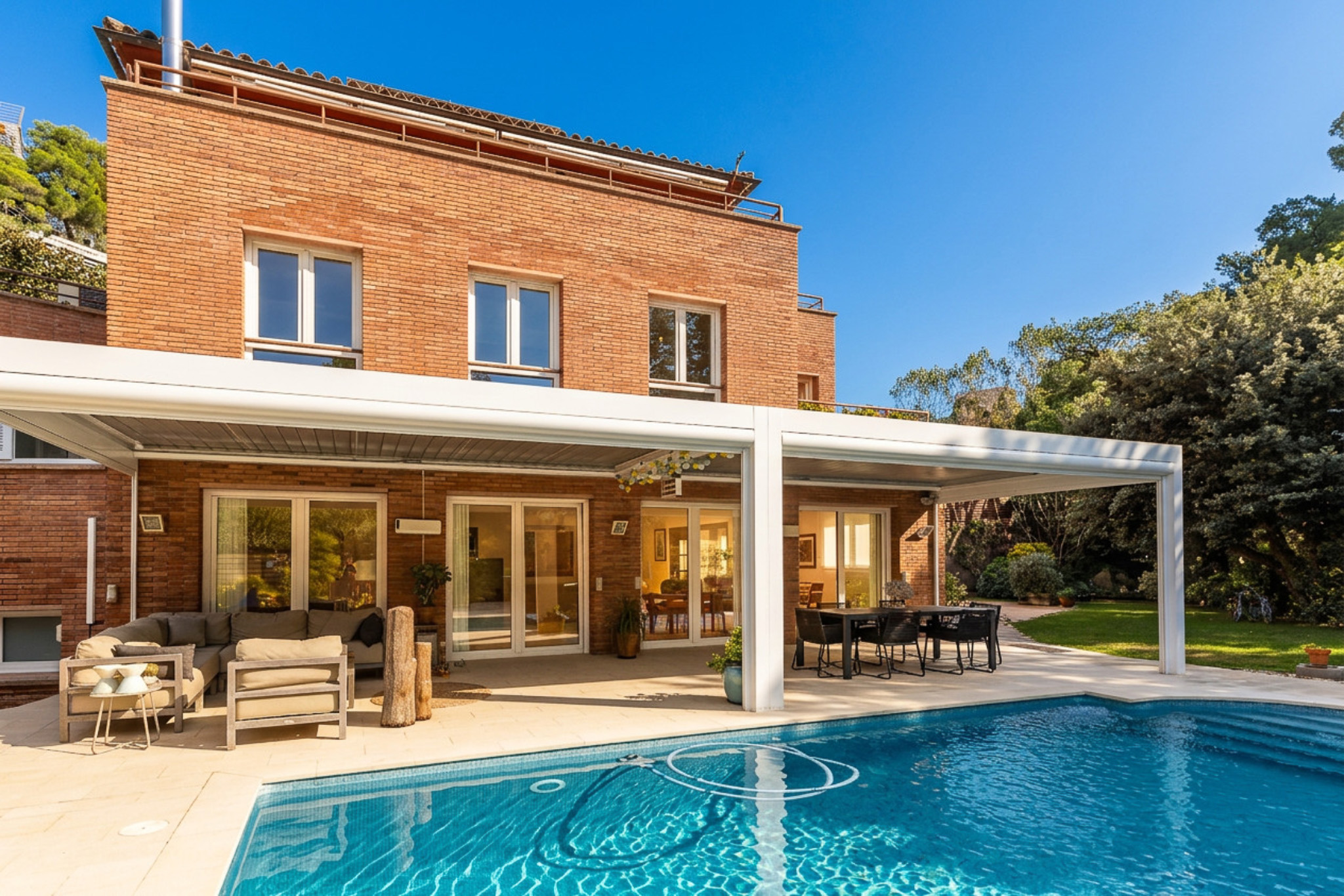 Preciosa casa amb piscina a Vallvidrera