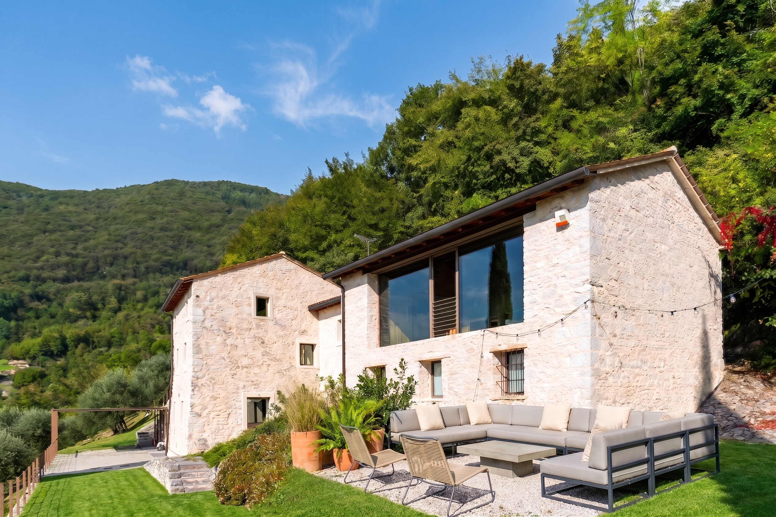 Zwischen Authentizität und Design: ein charmantes Refugium in Valrovina, in den Hügeln von Bassano del Grappa