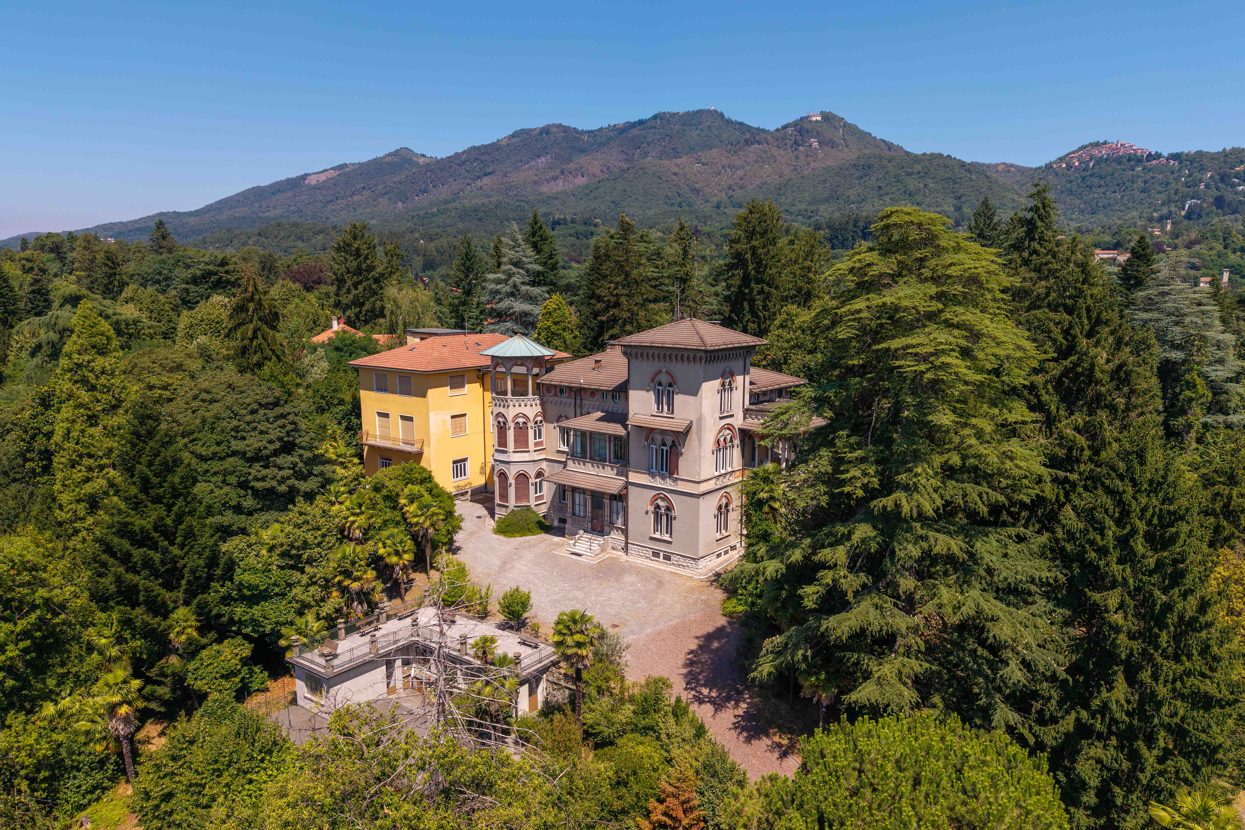 Majestic historic estate in Casciago, with lake views, aristocratic charm, and exceptional potential for transformation