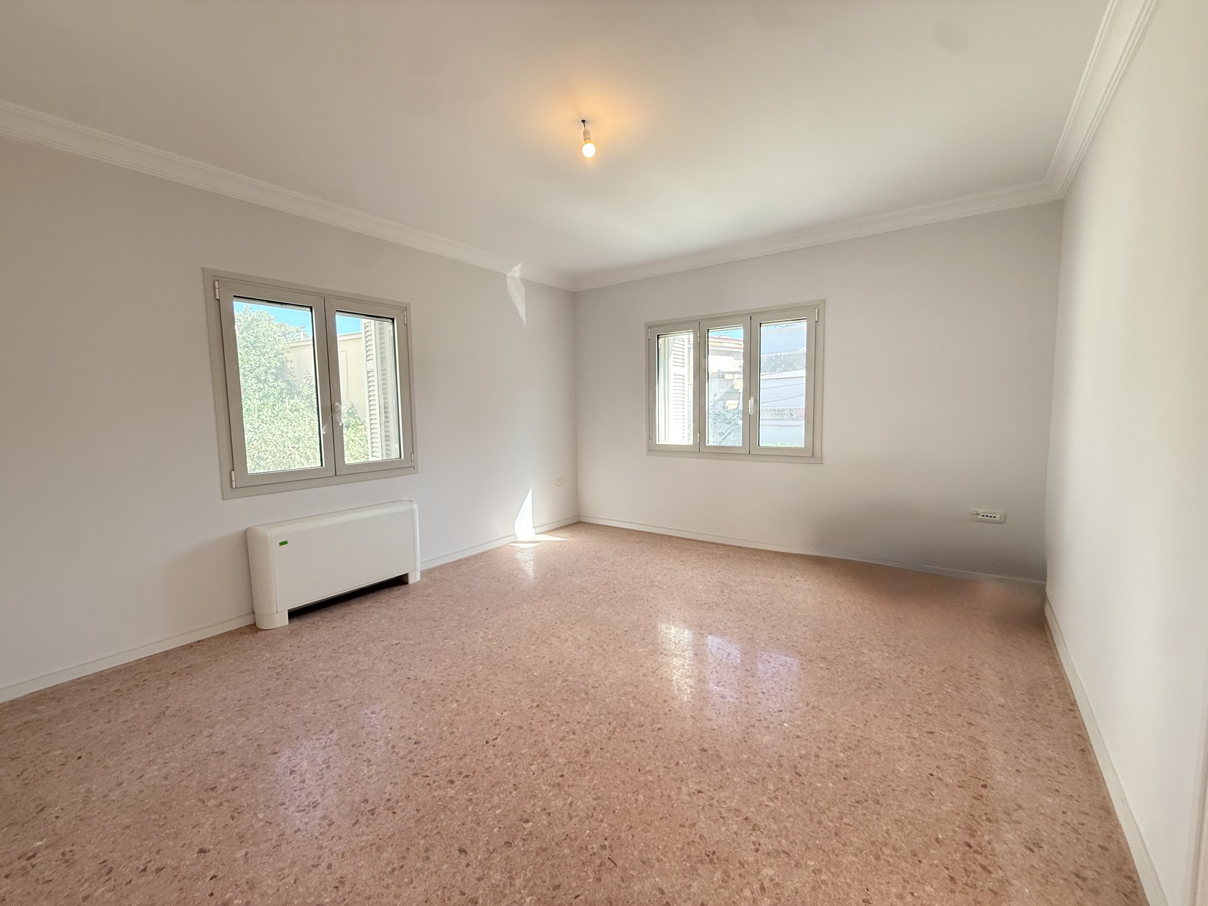 Luxury & modern 115 sq.m. apartment with impressive 120 sq.m. rooftop terrace