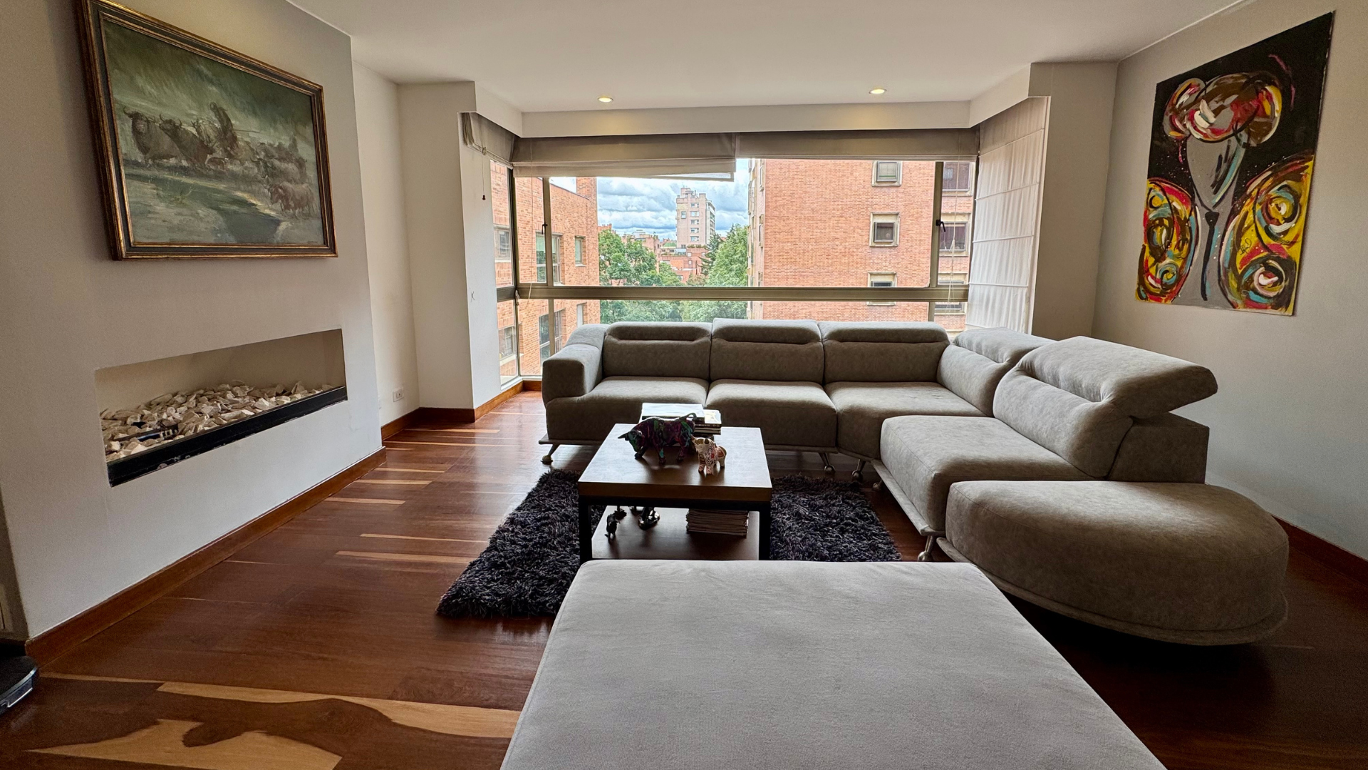 Apartamento con terraza para venta en Rosales
