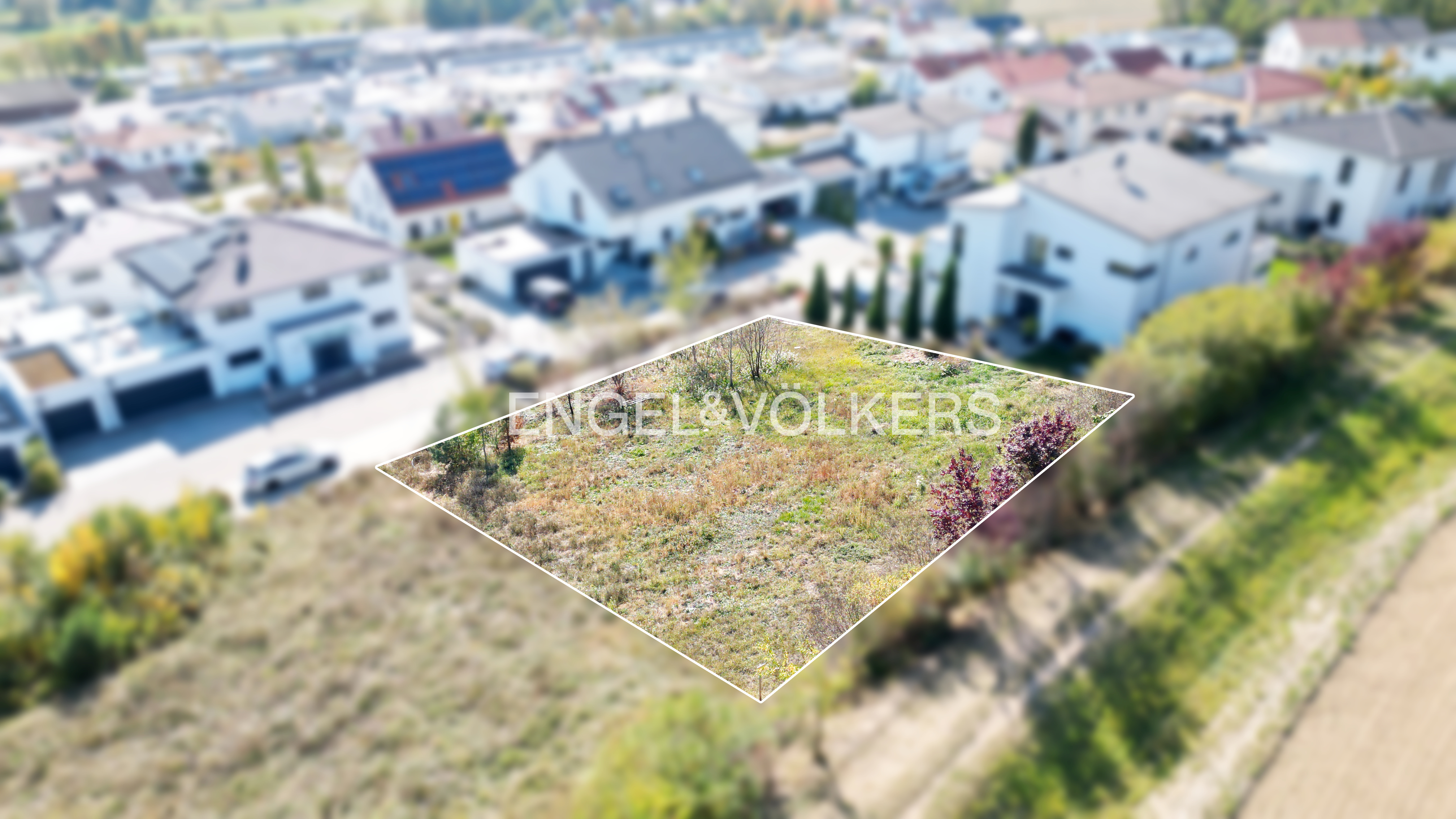 Großzügiges Grundstück in begehrter Lage von Wenzenbach - Südausrichtung, Weitblick und Platz für Ihr Traumhaus