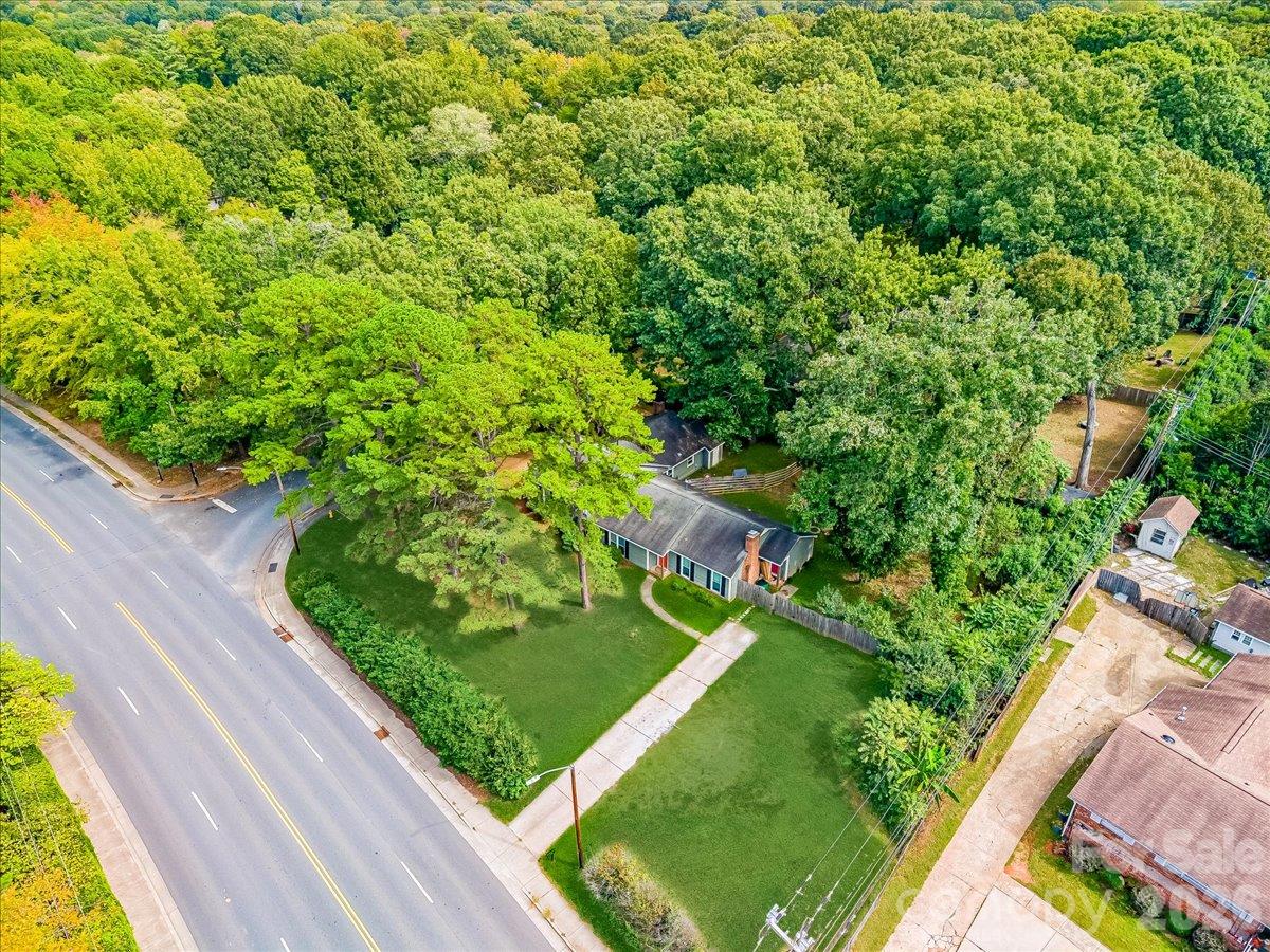 What Makes This Stonehaven Corner Lot Investment-Ready?