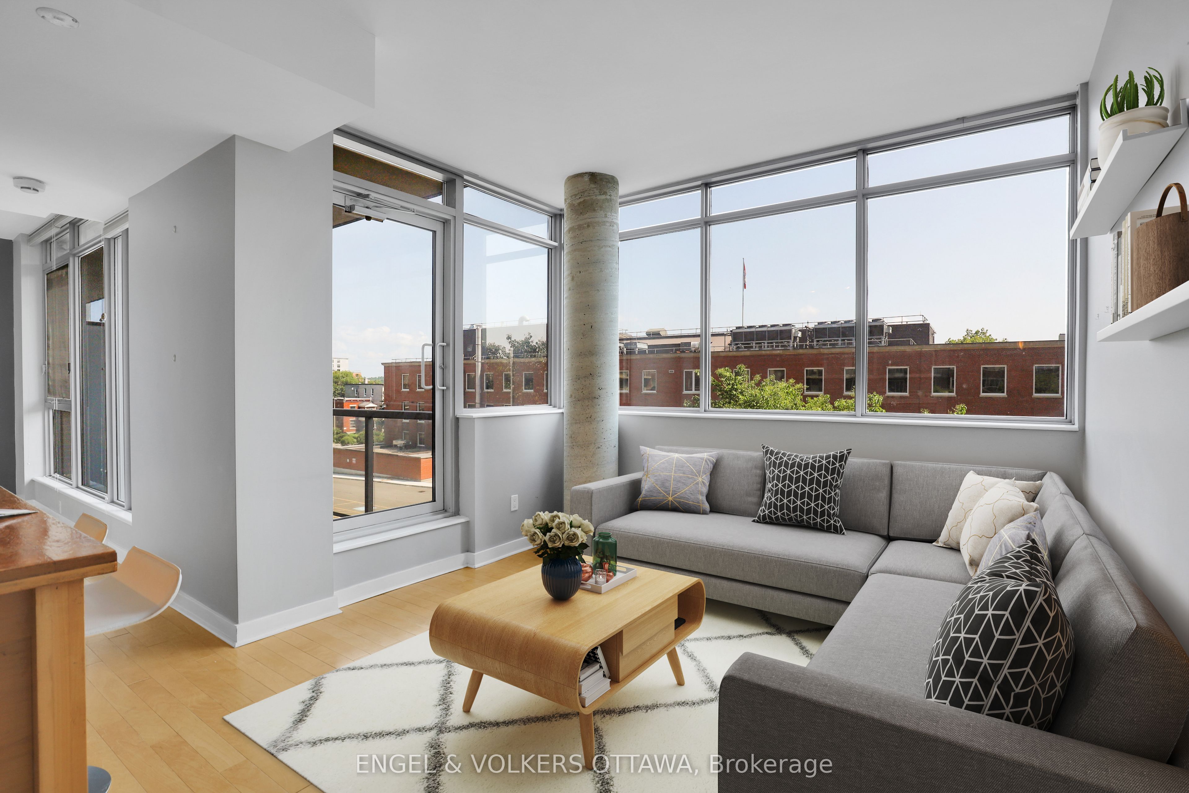 383 Cumberland Unit 406