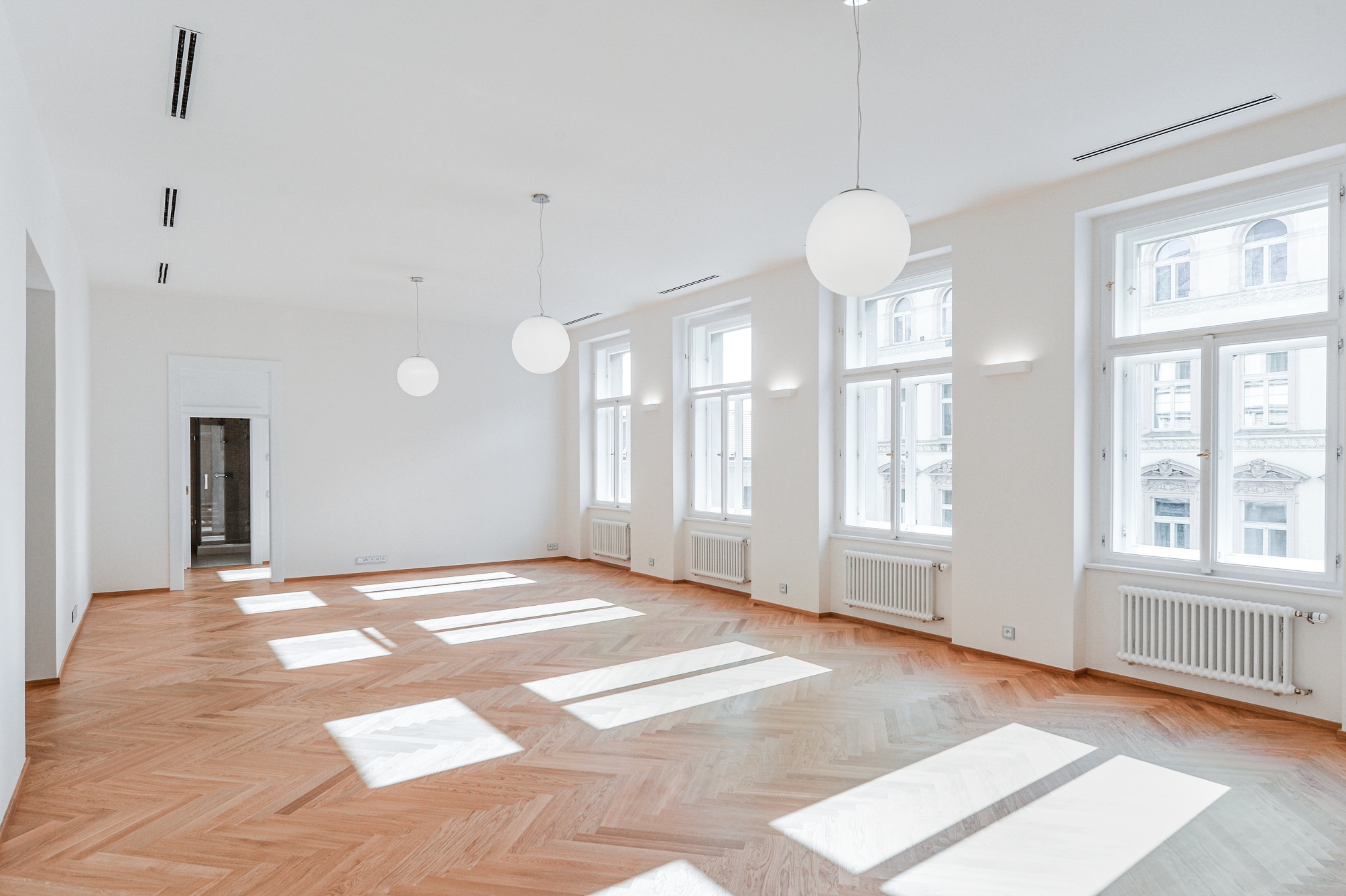 Rent a 4+kt apartment with balcony and parking