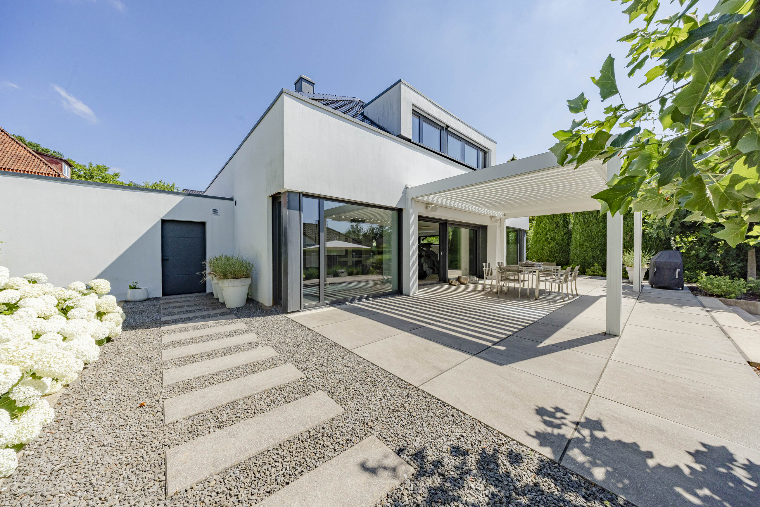 Puristisches Stadthaus in Bestlage