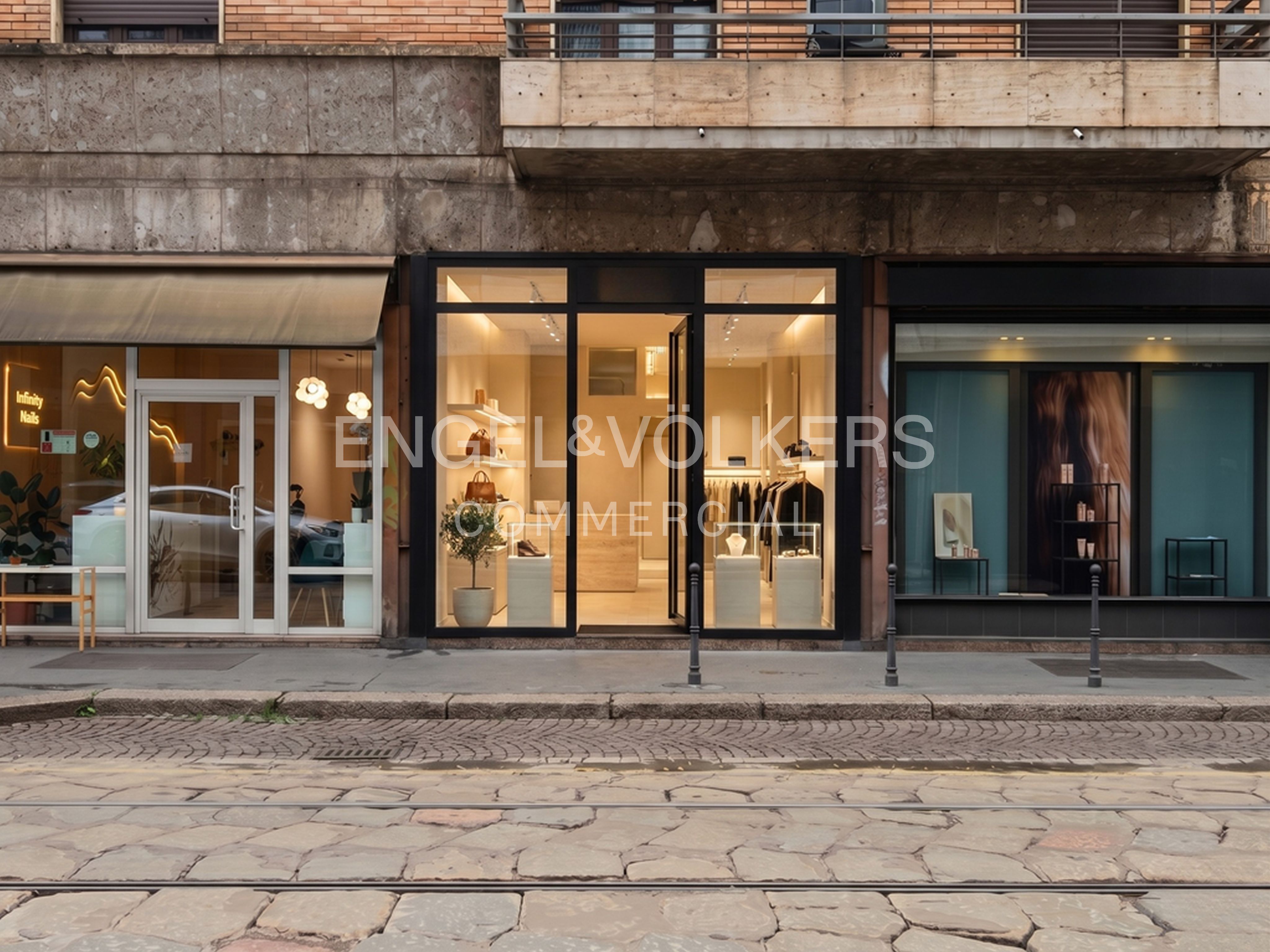 Locale commerciale in affitto Milano Centro - Via Broletto su due livelli