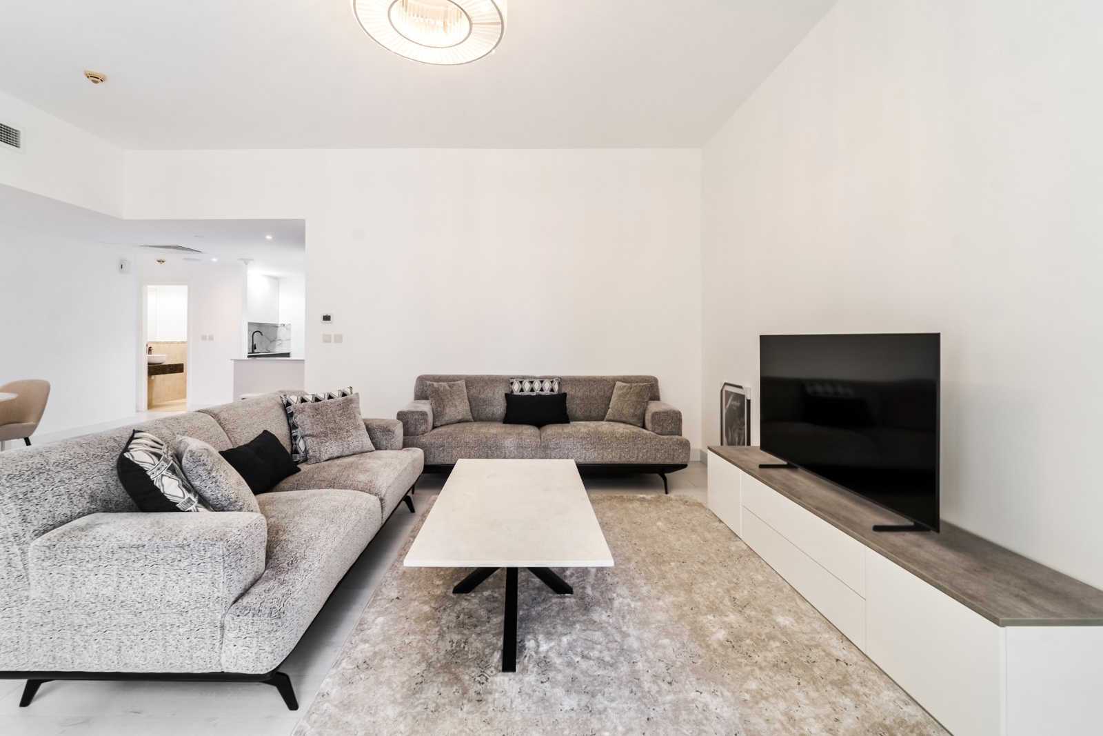 Exclusive | Upgraded | Fully Furnished