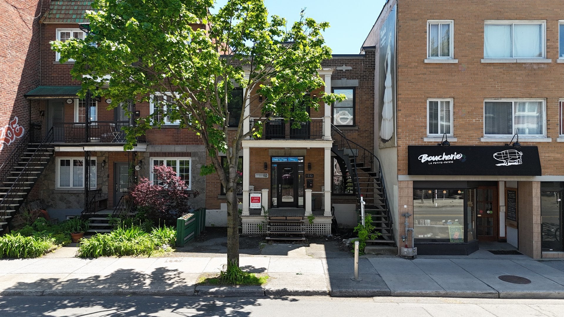 Well-located property offering excellent flexibility of use