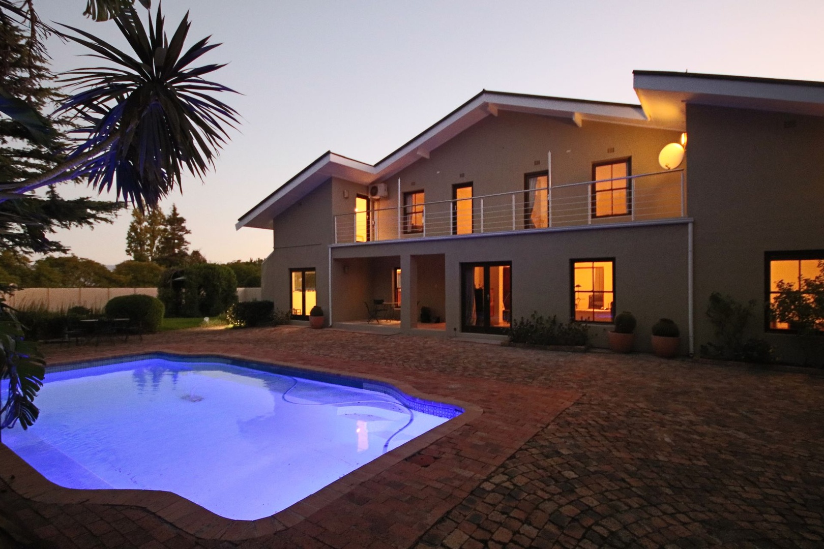 Timeless dual-living family home in a desirable neighbourhood