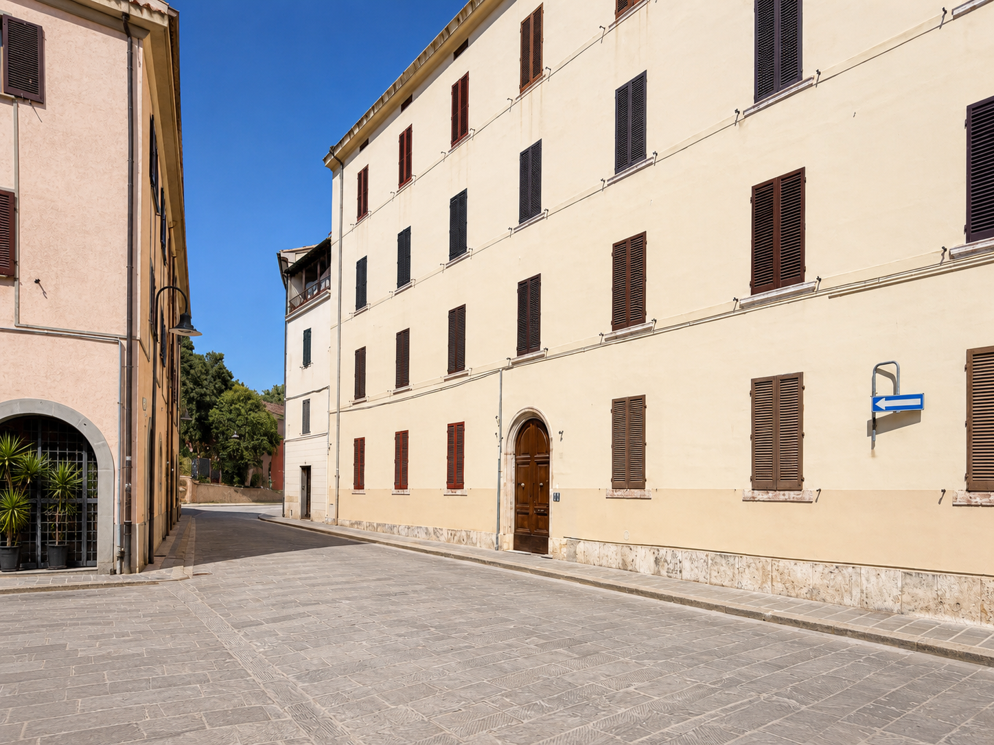 Zwei Eingänge, eine einzigartige Gelegenheit im Herzen von Grosseto