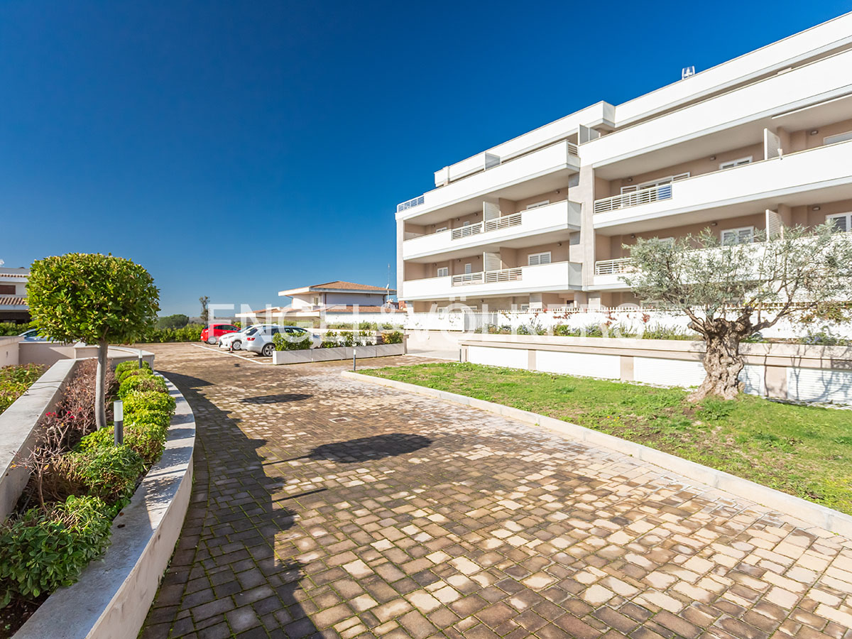 Contemporary design and comfort in a newly built setting