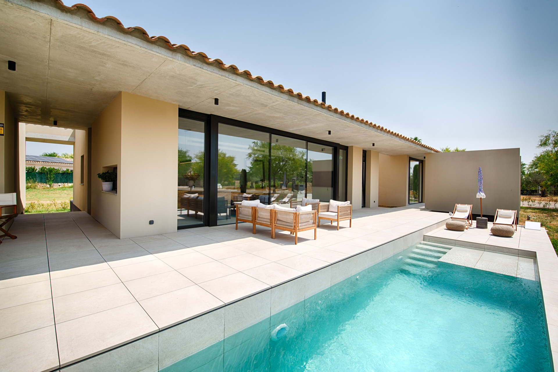 Contemporary Architecture Villa on the First Line of the Golf Course