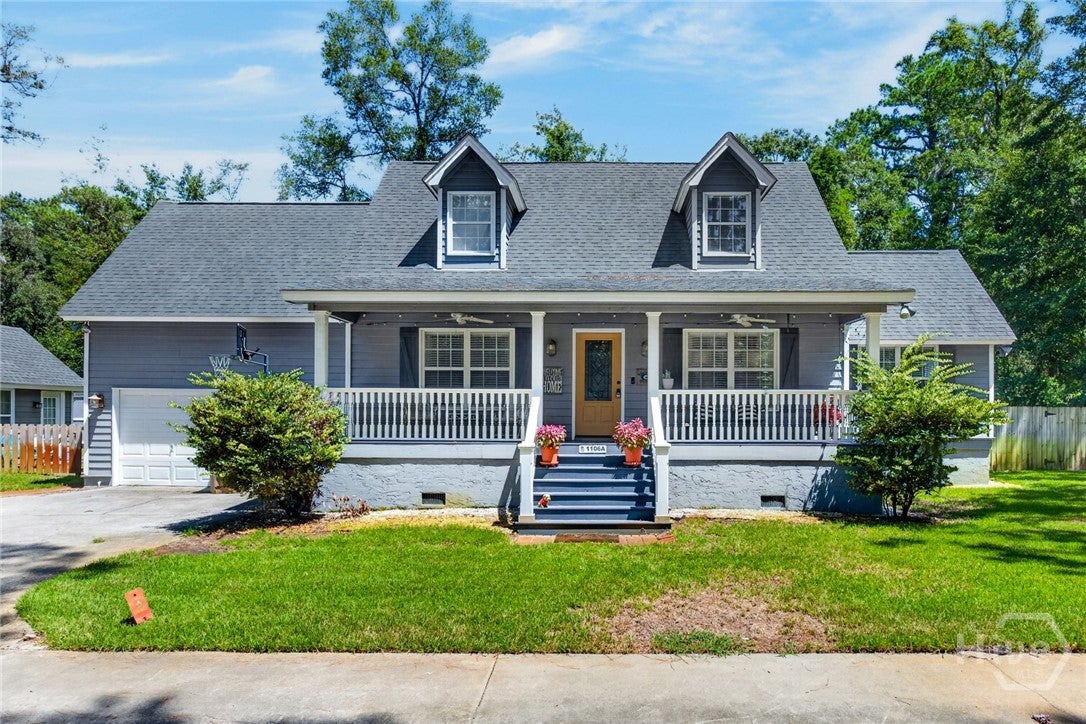 Lowcountry Living with Character, Space & a Carriage House