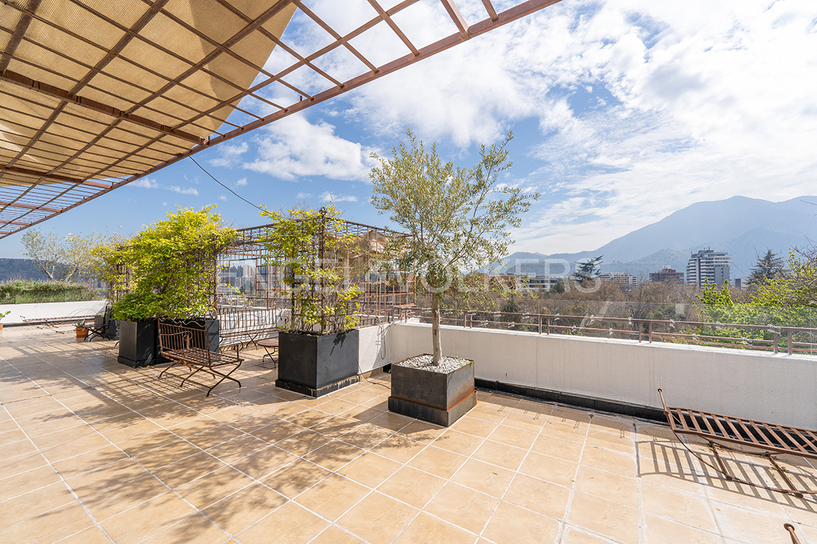 Penthouse en sector Candelaria Goyenechea