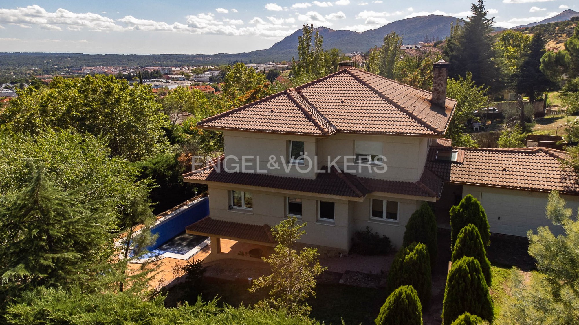 Beautiful villa in San Lorenzo de El Escorial