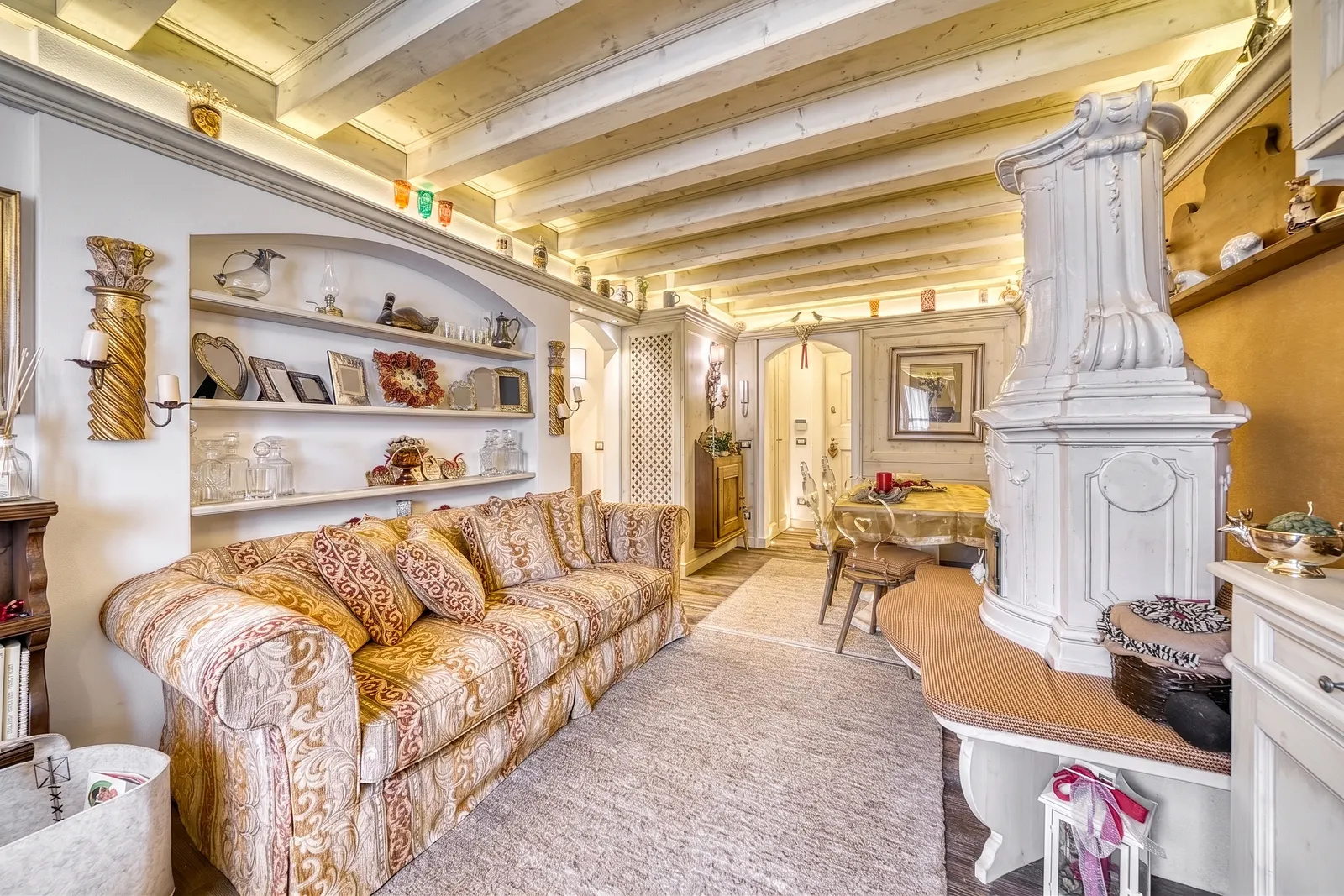 Charming apartment just a few steps from the center