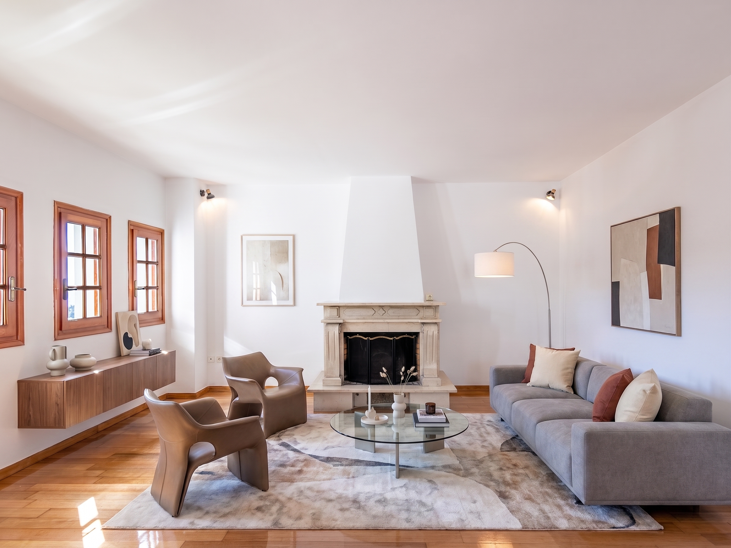 Excellent 161 sq.m. penthouse apartment with panoramic views