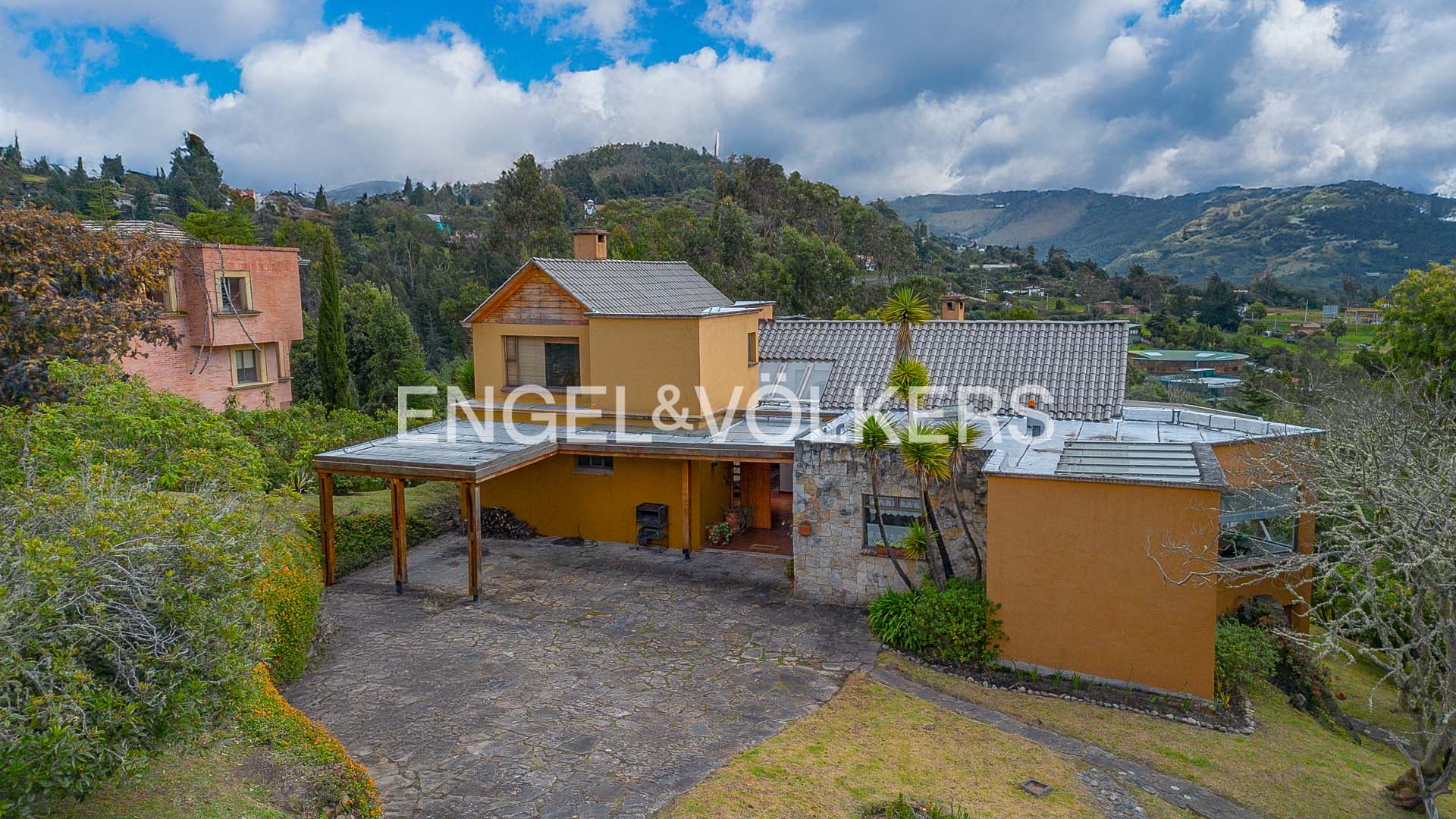 Casa para la venta en La Calera, Conjunto Sikasue
