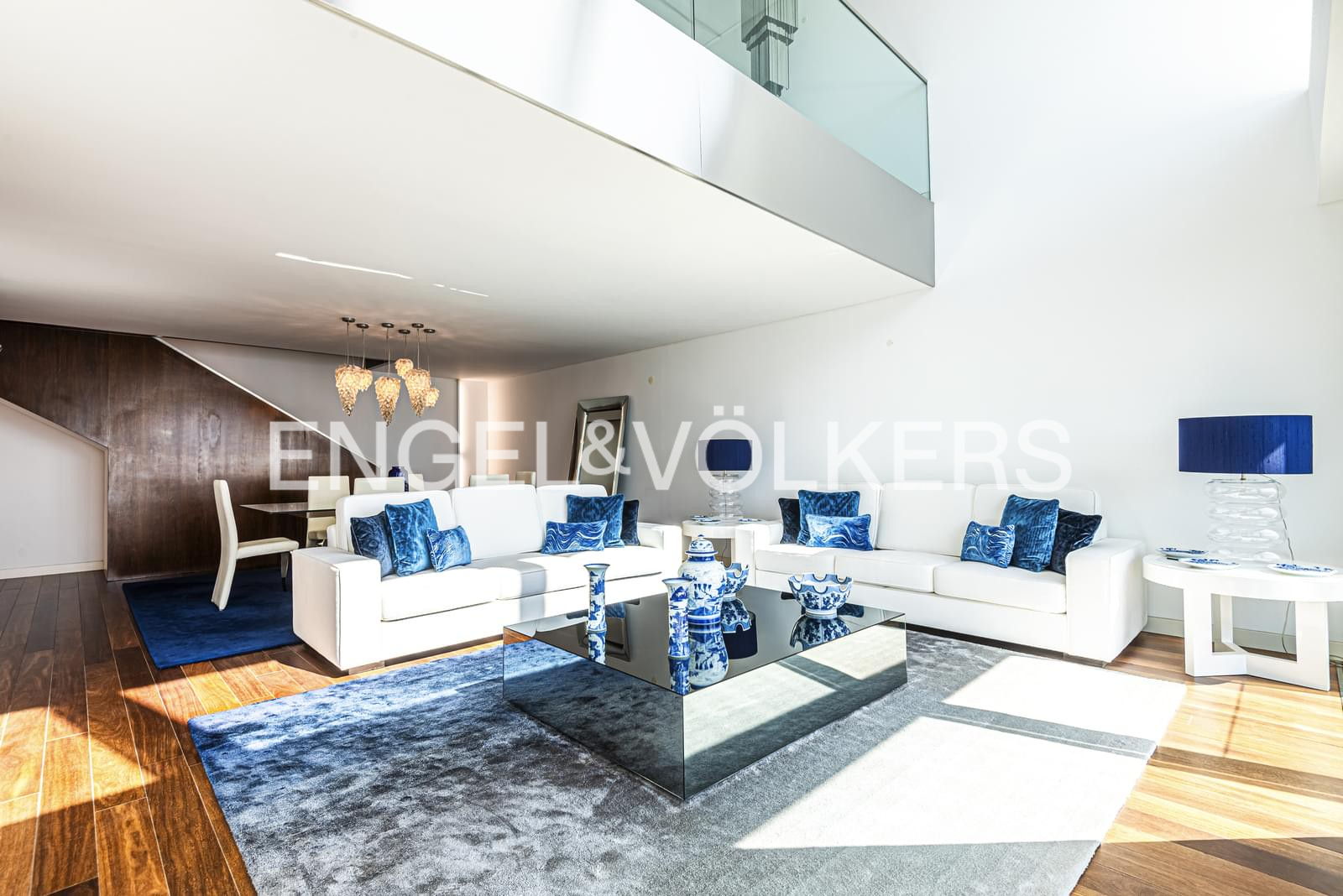 Duplex Apartment in the prestigious Estoril Sol Residence condominium in Cascais