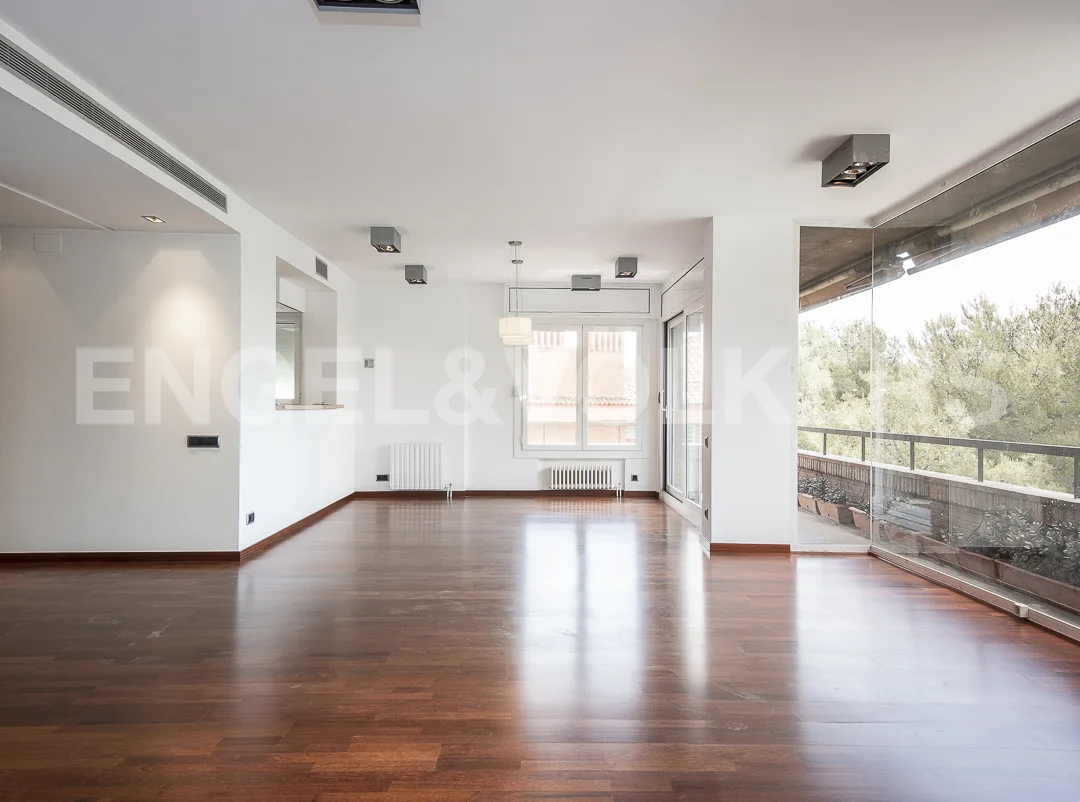 Maravilloso piso duplex en Pedralbes con terraza y pk