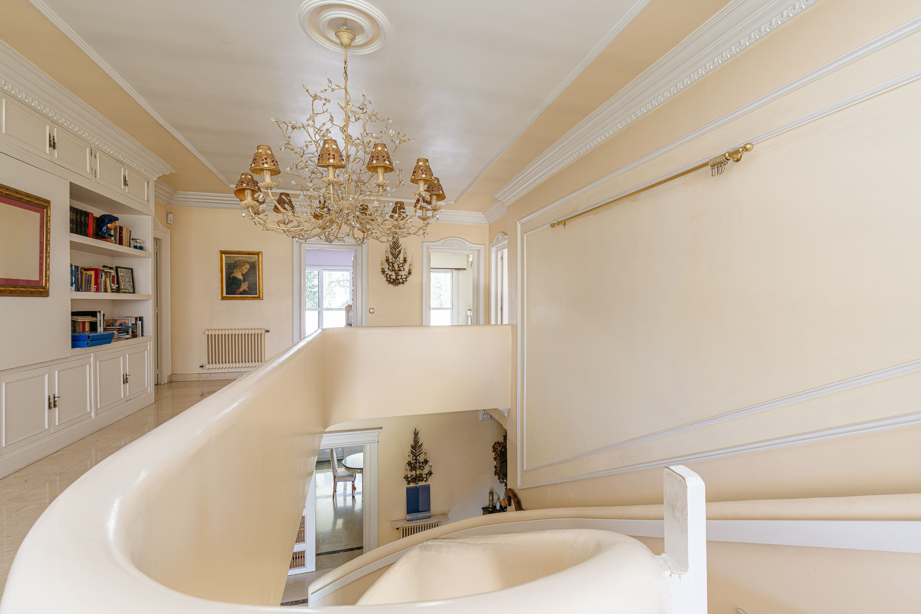 Elegant chalet in the meadow of Villafranca del Castillo