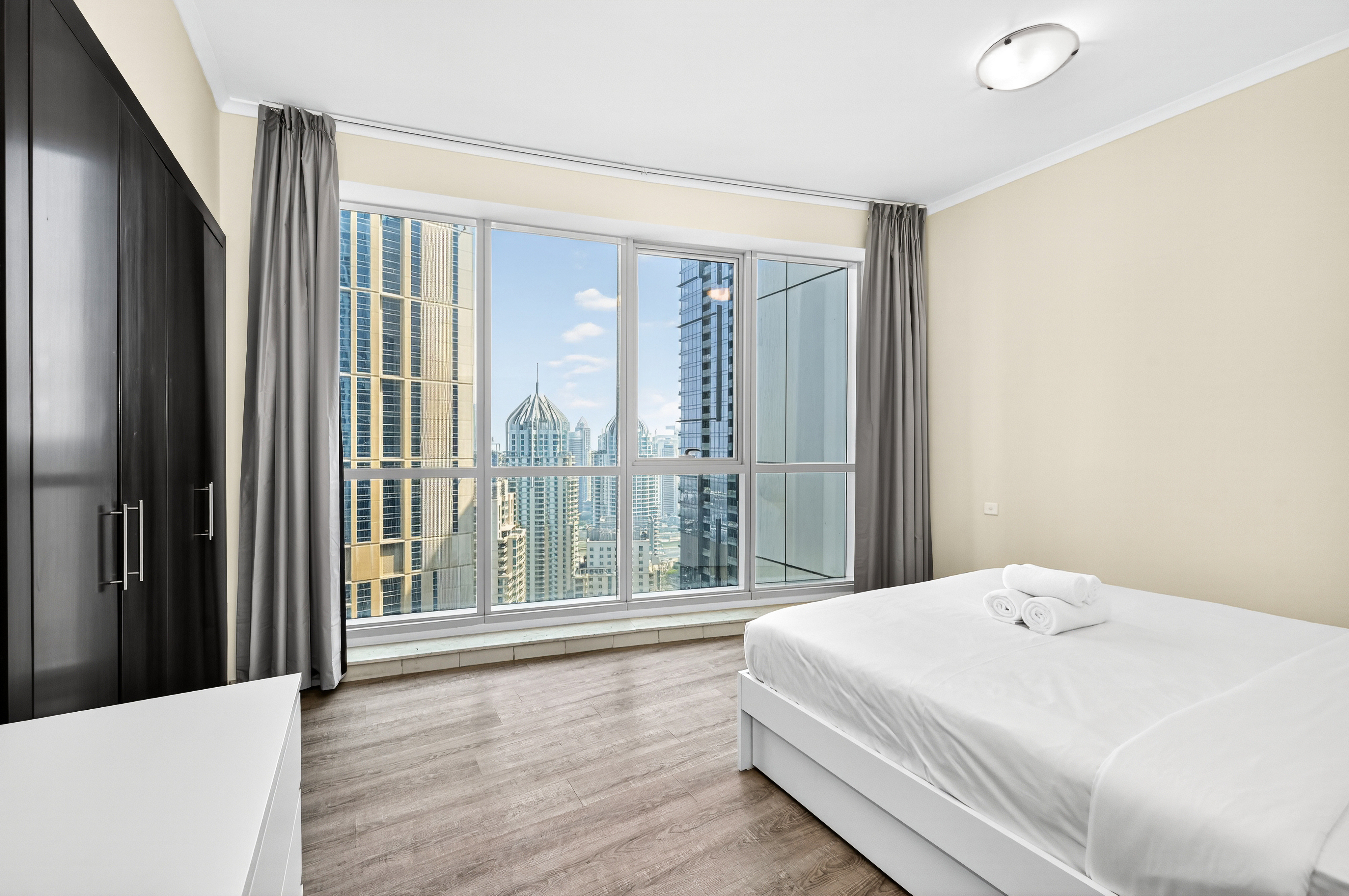 Upgraded | Marina Views | Furnished