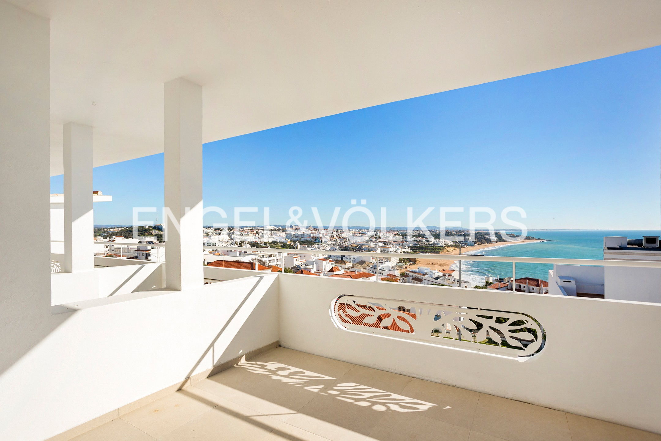 Apartment T1+1 with sea view in Albufeira