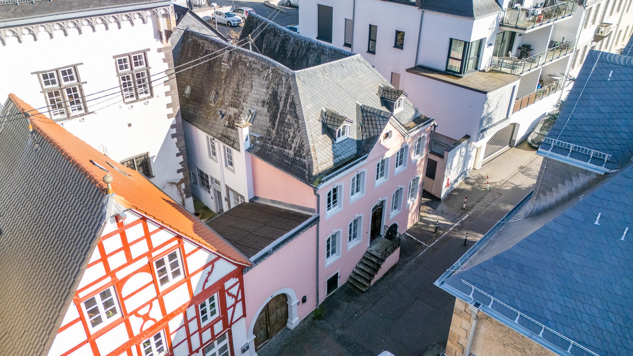 Historisches Stadthaus in bester Altstadtlage – Wohnen, Arbeiten und Investieren mit Charakter