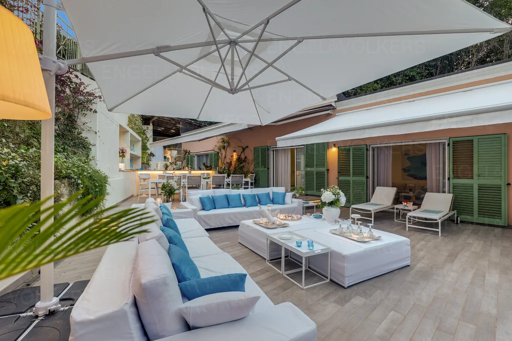 Unique property 300m from the beach - Eze