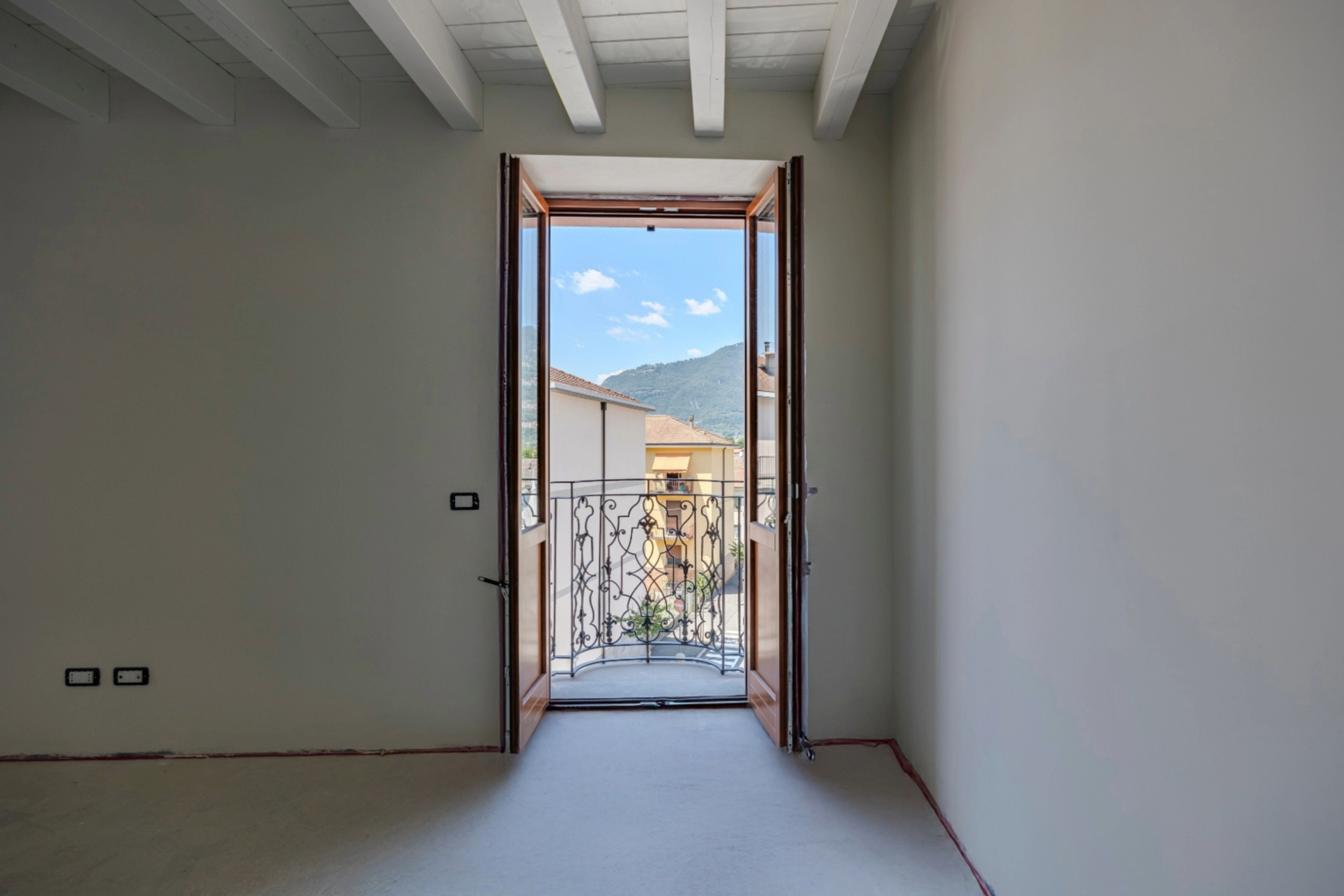 Palazzo San Marco: elegant three-room apartment in Pisogne