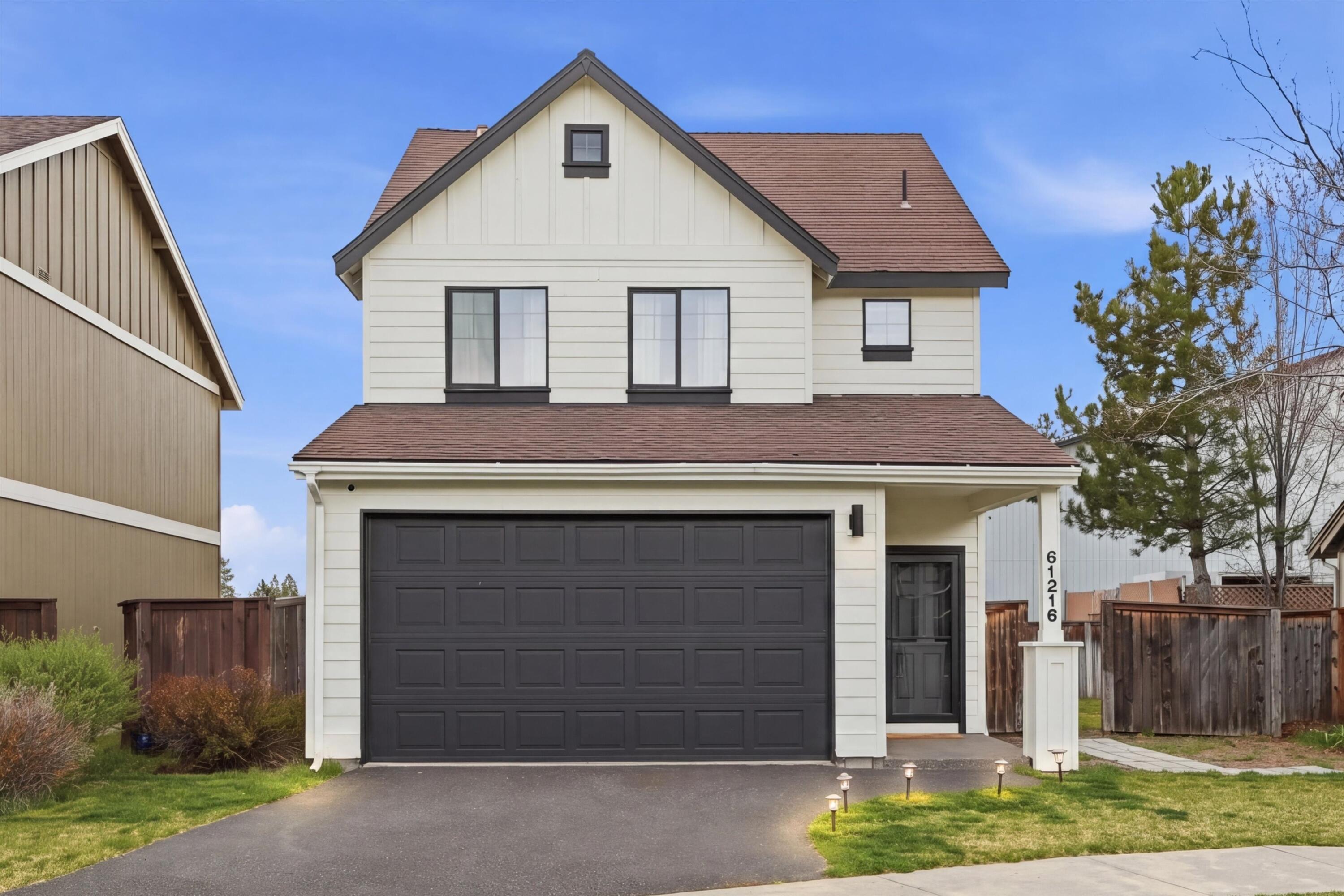 Meticulously Maintained, Updated, Spacious Bend Home