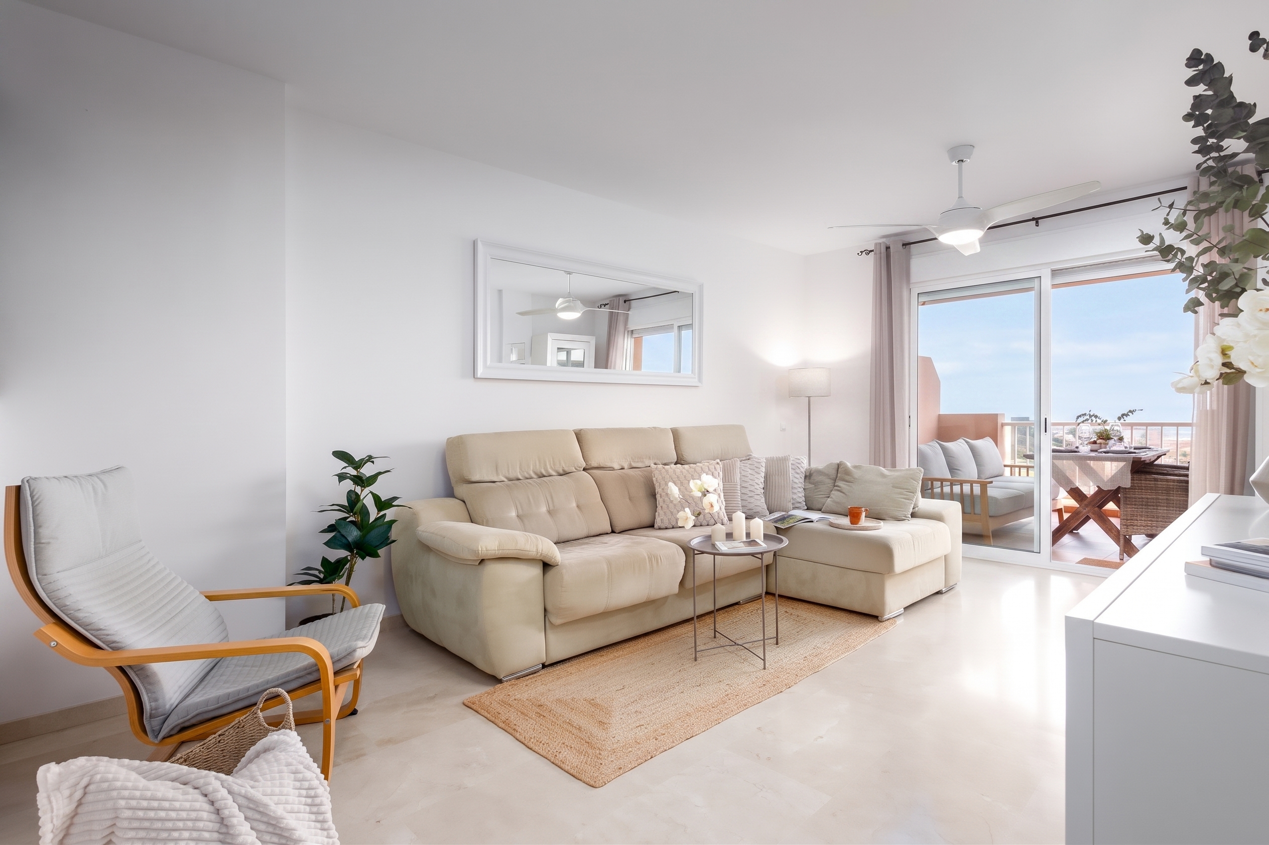 2-bedroom duplex with two terraces and sea views in Los Pacos