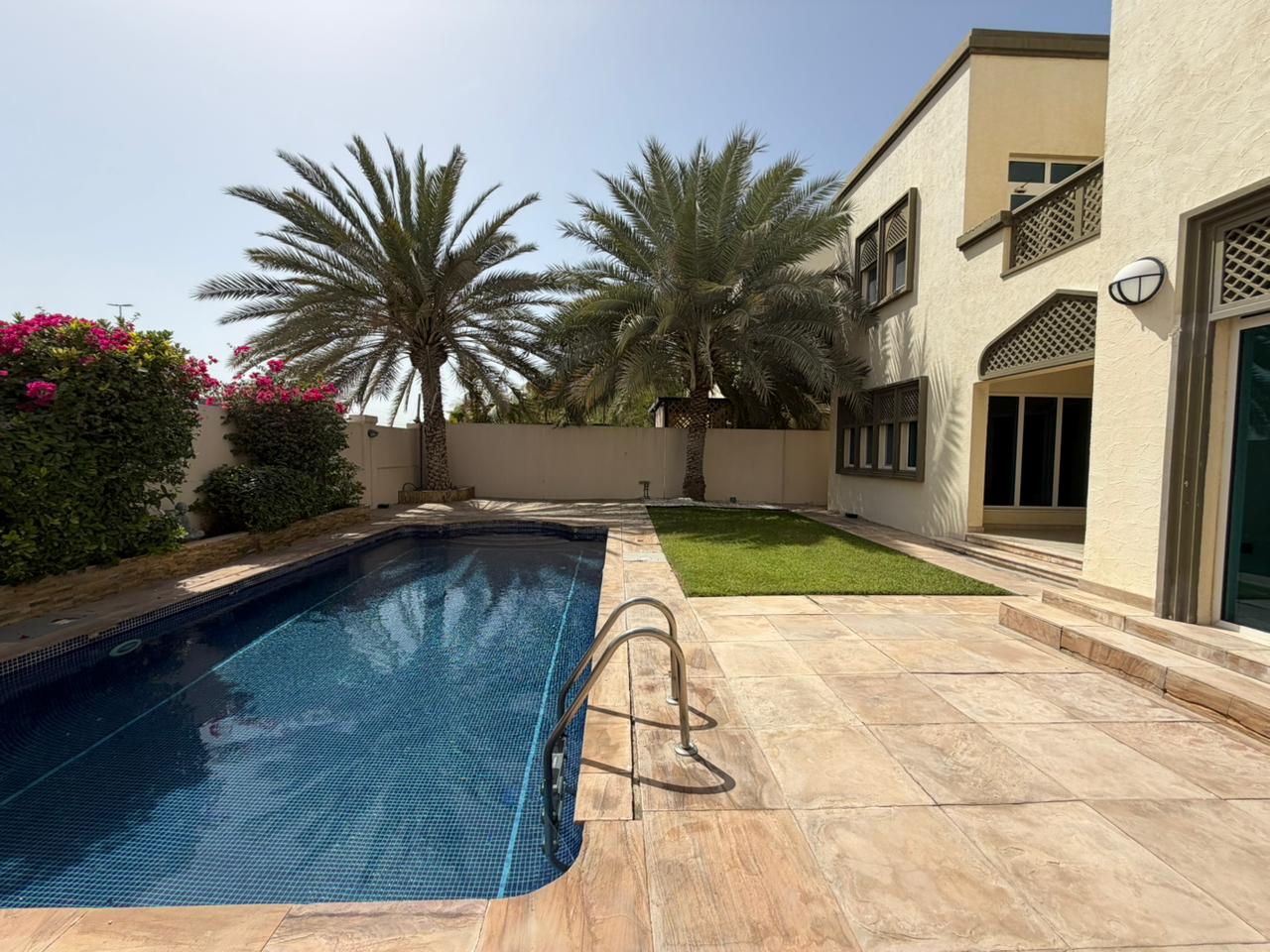 Vacant | Private Pool | Near Park & Tennis Court