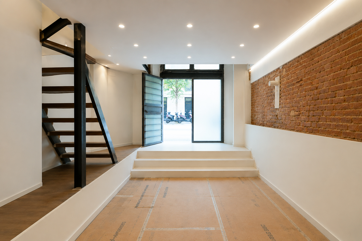 Brand-new duplex with a spacious private terrace in Poble-sec