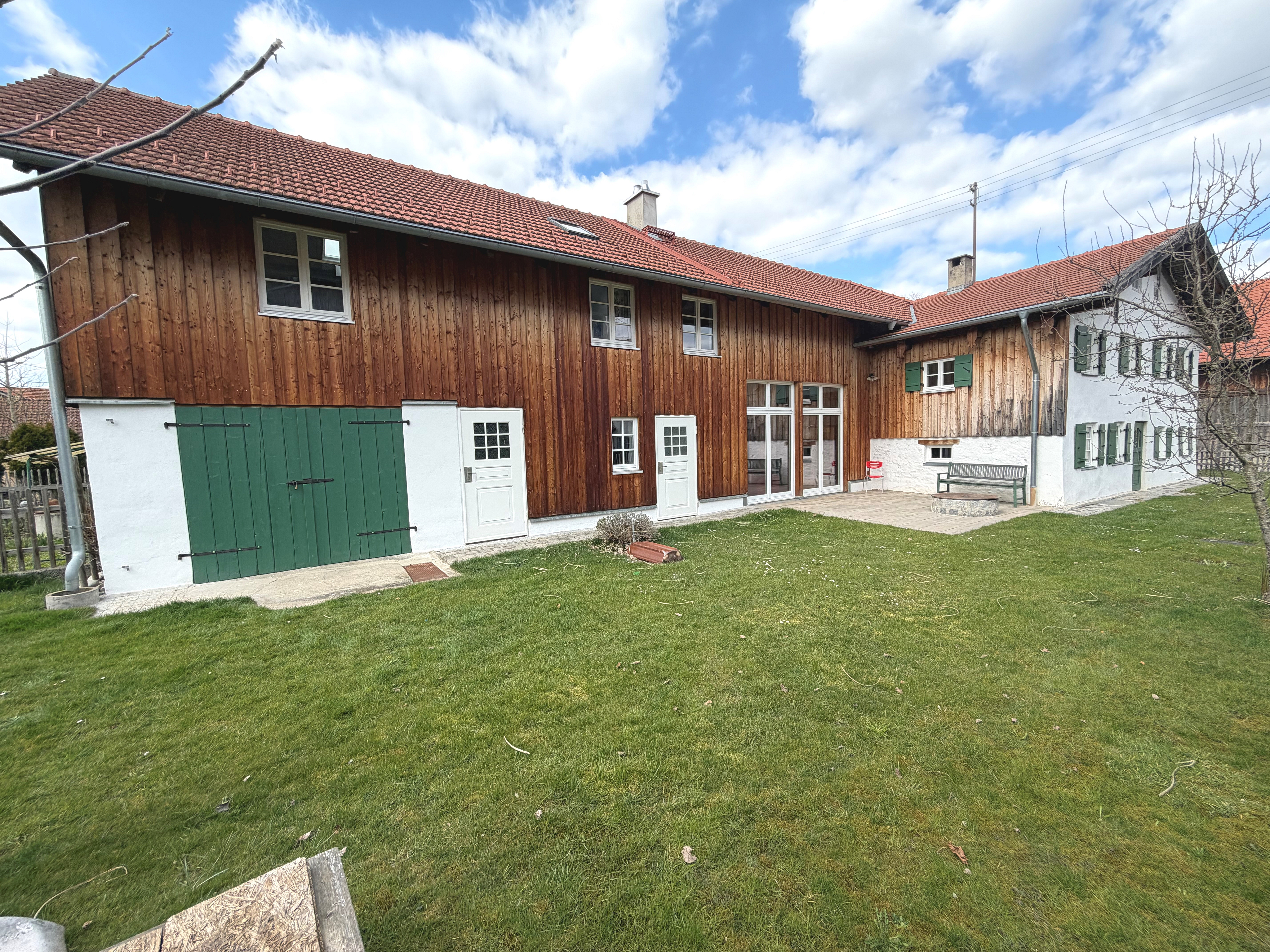 Mit Wurzeln und Richtung - Saniertes Bauernhaus