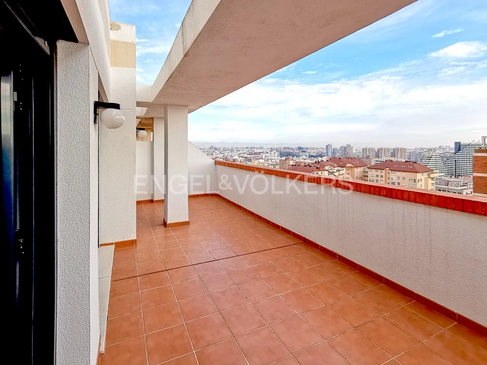 City of Justice- City of Sciences Magnificent penthouse with views of all of Valencia