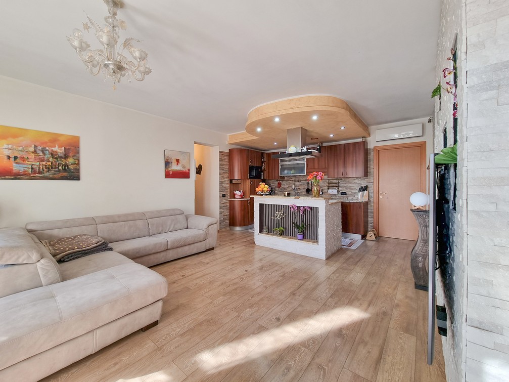 Reihenhaus-Endwohnung mit Garten in Punta Sabbioni