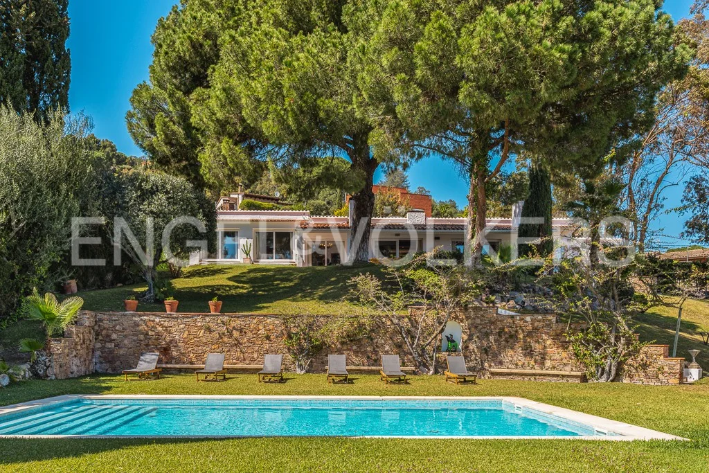 Mediterranean-style villa with tourist license