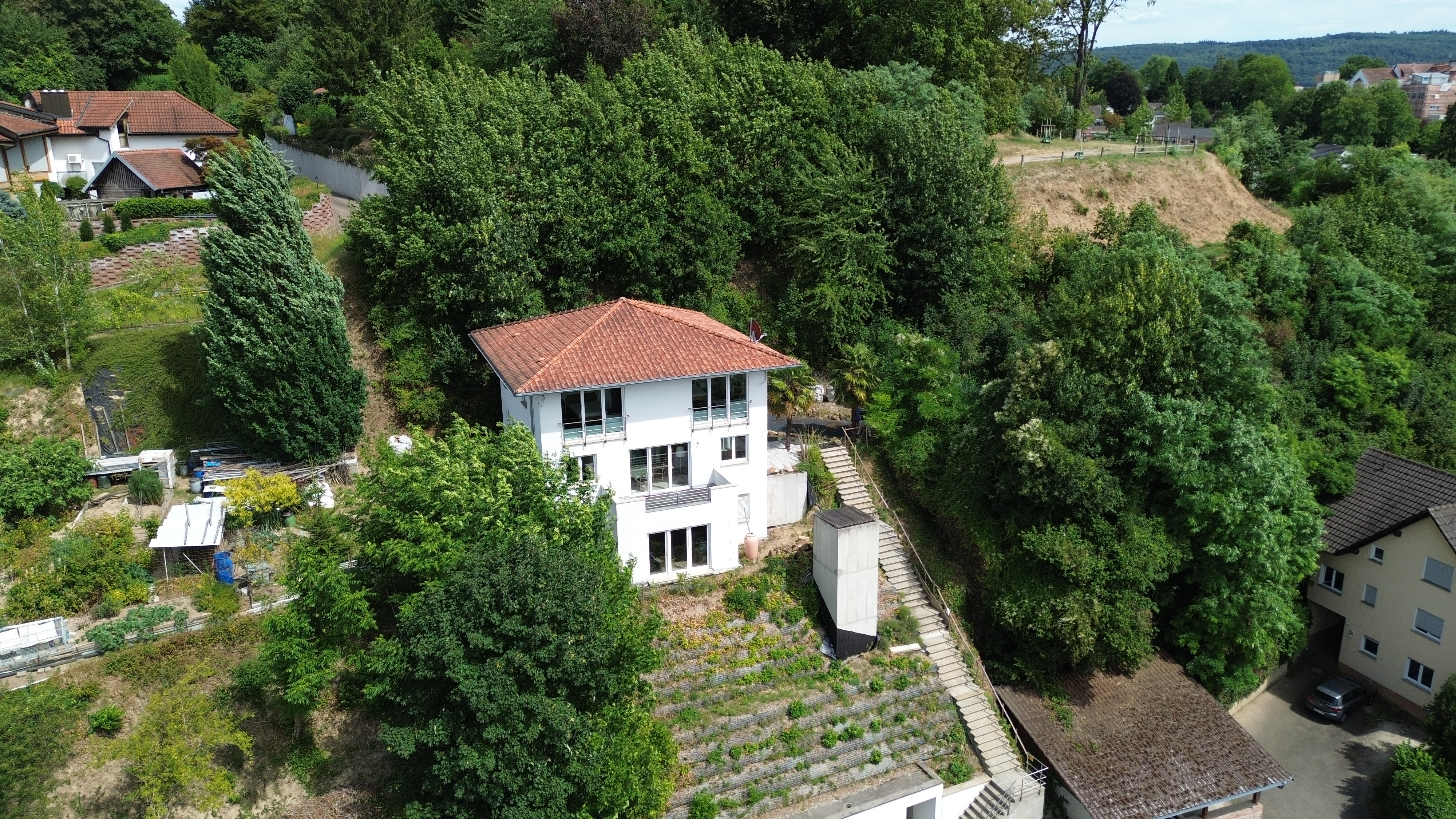 Rohdiamant mit Gestaltungspotential und Weitblick in die Rheinebene