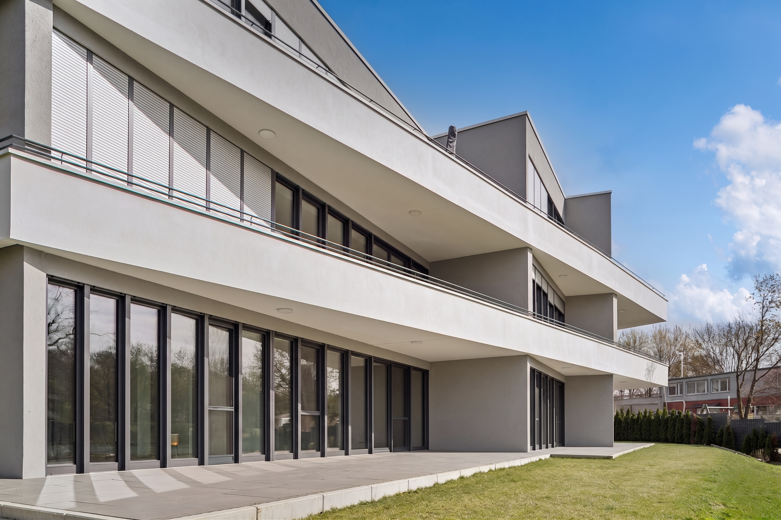 Erstbezug mit Stil: Heller 4-Zimmer Neubau mit Südterrasse