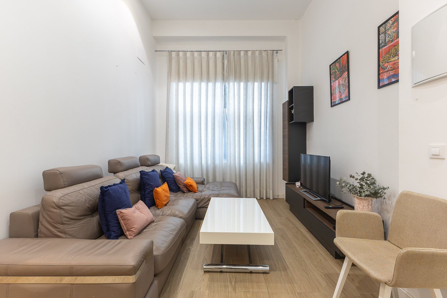 Renovated ground floor near Colon Market