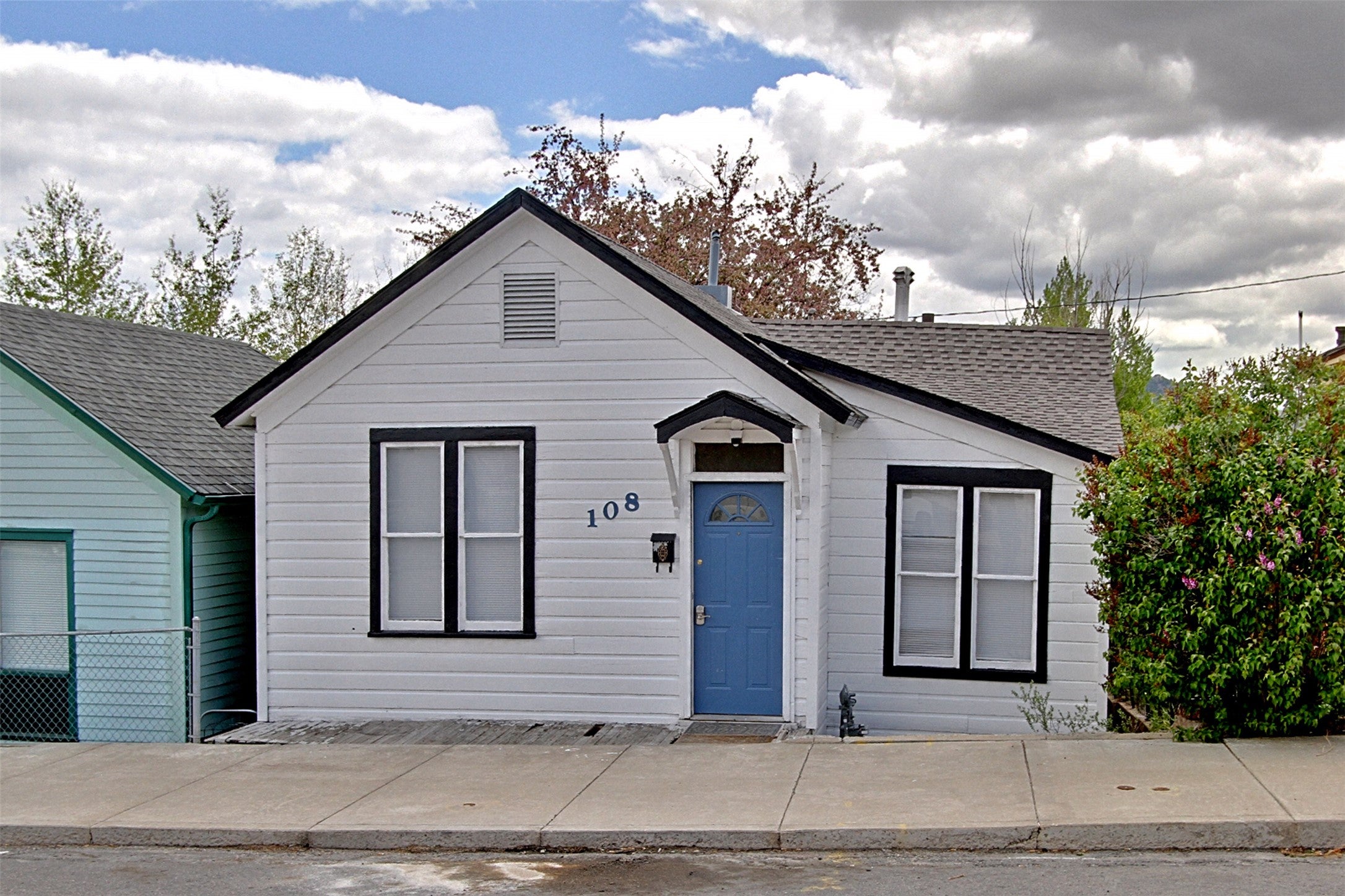 Historic Cash Flowing Cottage